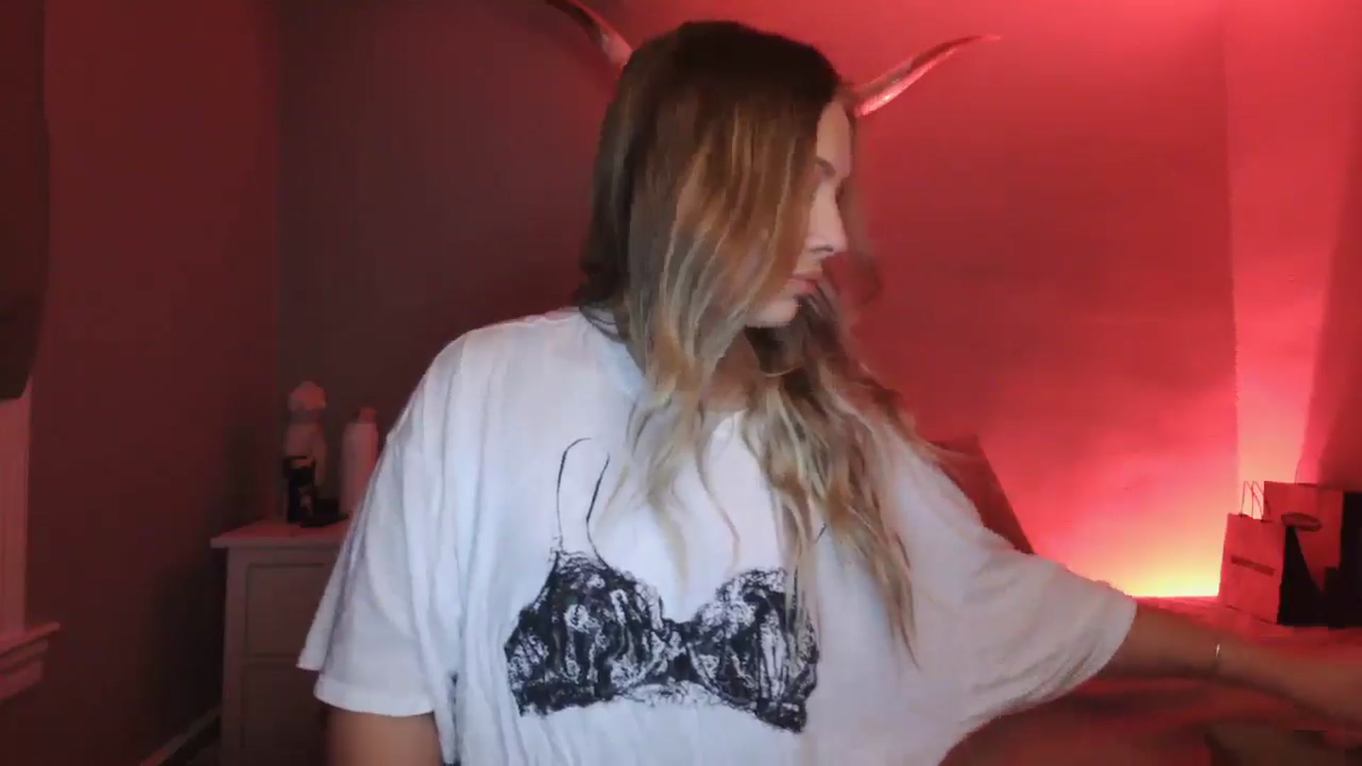 Gallery image thumbnail from Lovelyleah's myfreecams stream on, 08/25/2025, 15:25 image 2 of 20