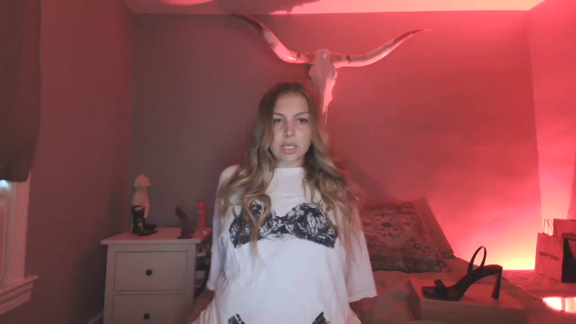 Gallery image thumbnail from Lovelyleah's myfreecams stream on, 08/25/2025, 15:25 image 17 of 20