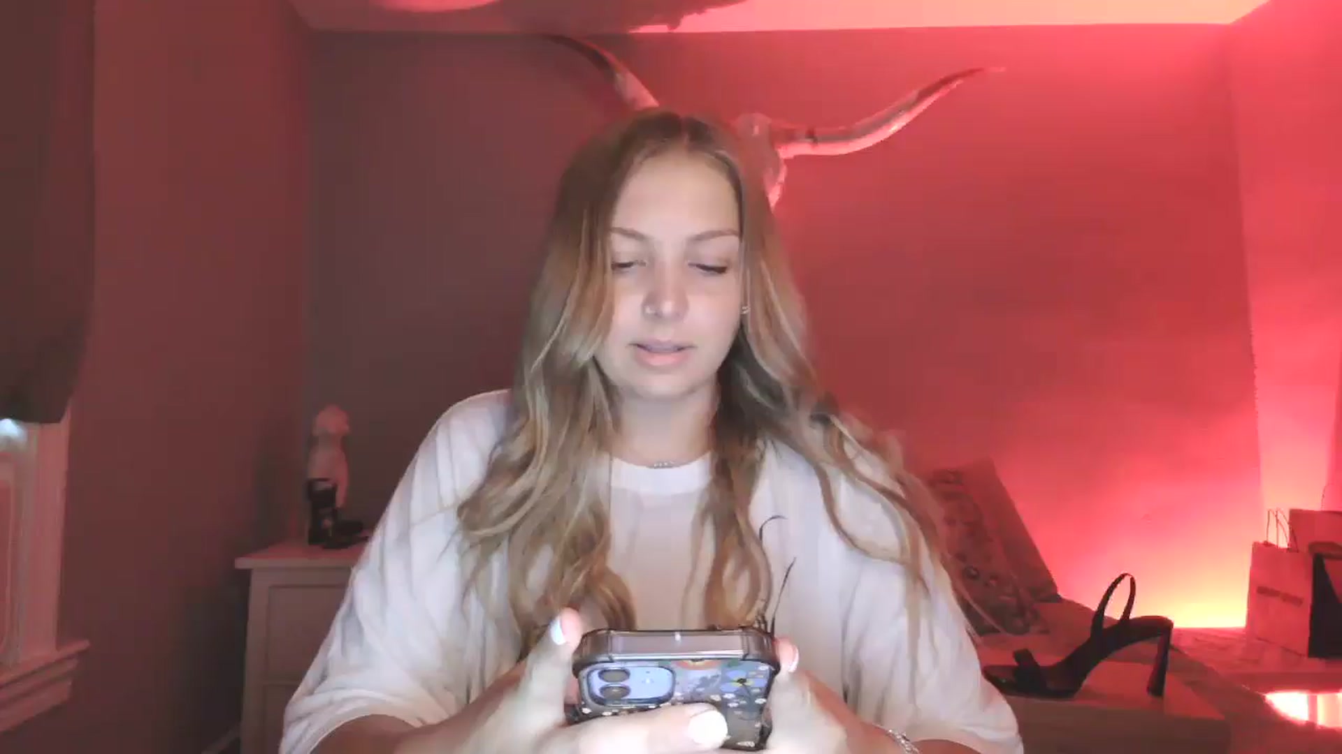 Gallery image thumbnail from Lovelyleah's myfreecams stream on, 08/25/2025, 15:25 image 18 of 20