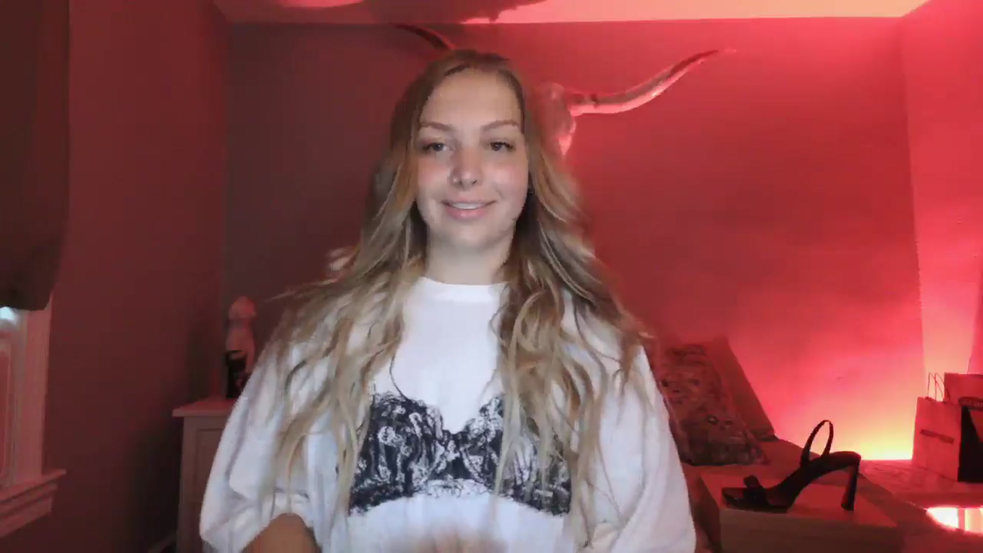 Gallery image thumbnail from Lovelyleah's myfreecams stream on, 08/25/2025, 15:25 image 11 of 20
