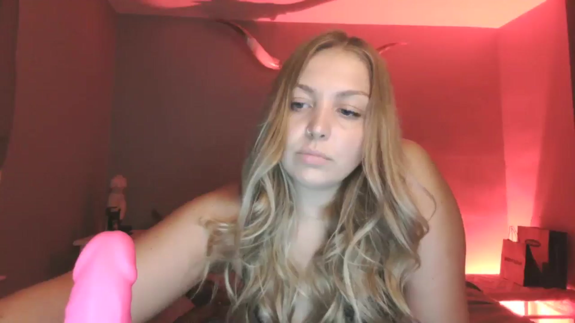 Gallery image thumbnail from Lovelyleah's myfreecams stream on, 08/25/2025, 17:32 image 18 of 20