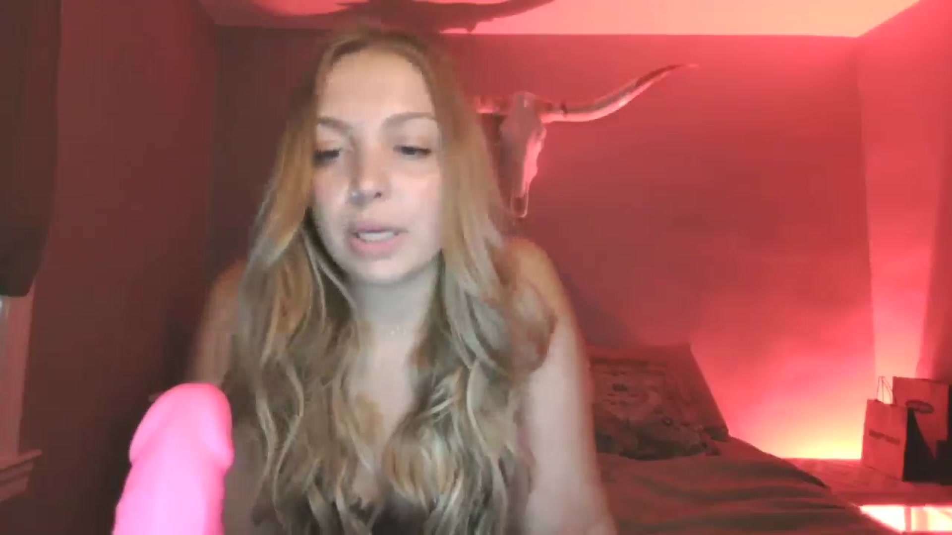 Gallery image thumbnail from Lovelyleah's myfreecams stream on, 08/25/2025, 17:32 image 12 of 20
