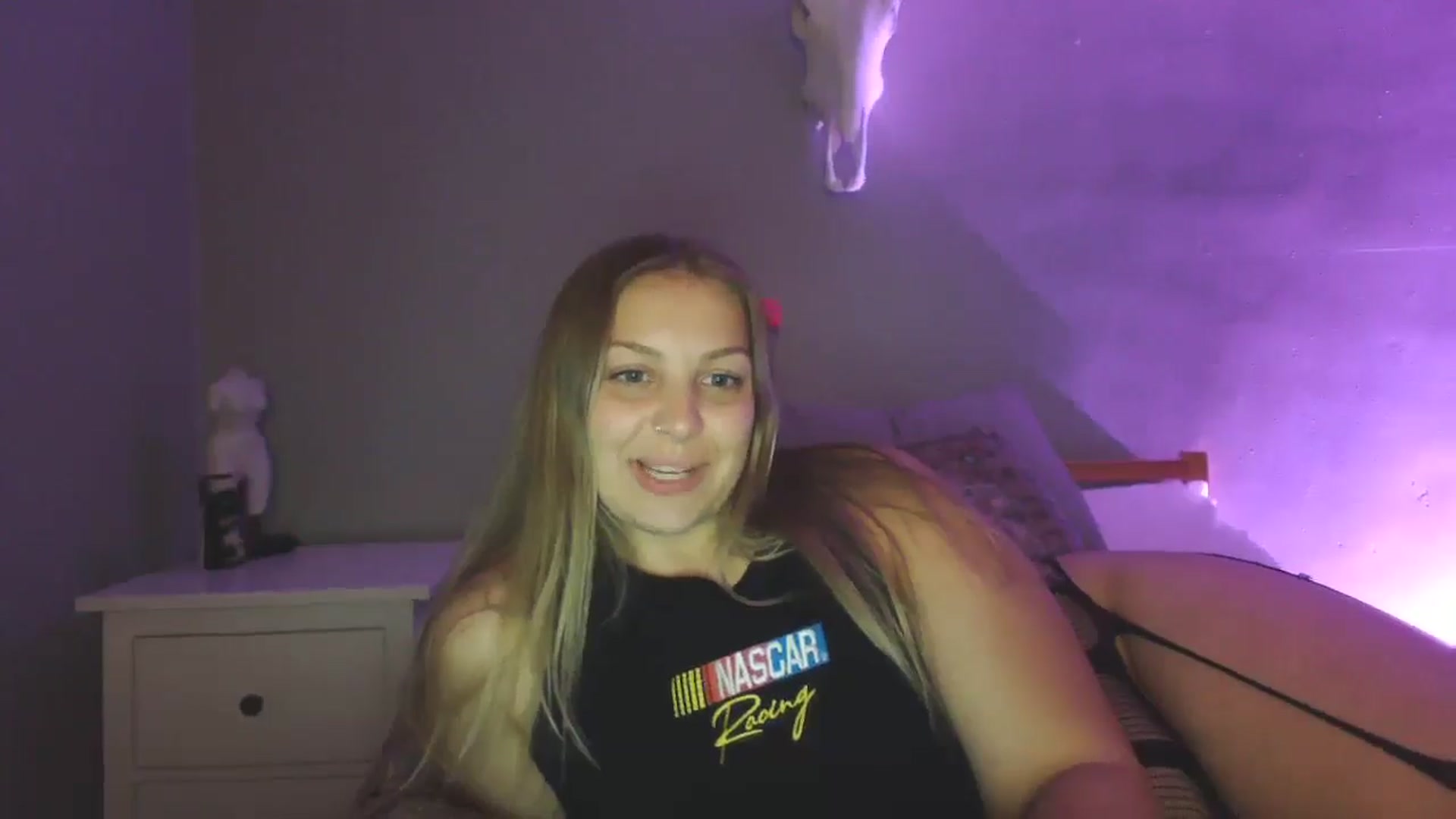 Gallery image thumbnail from Lovelyleah's myfreecams stream on, 09/06/2025, 07:32 image 20 of 20