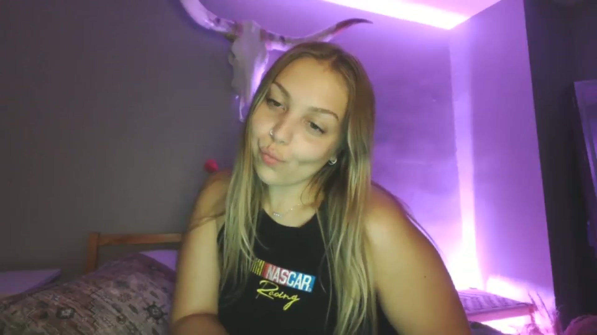 Gallery image thumbnail from Lovelyleah's myfreecams stream on, 09/06/2025, 07:32 image 14 of 20