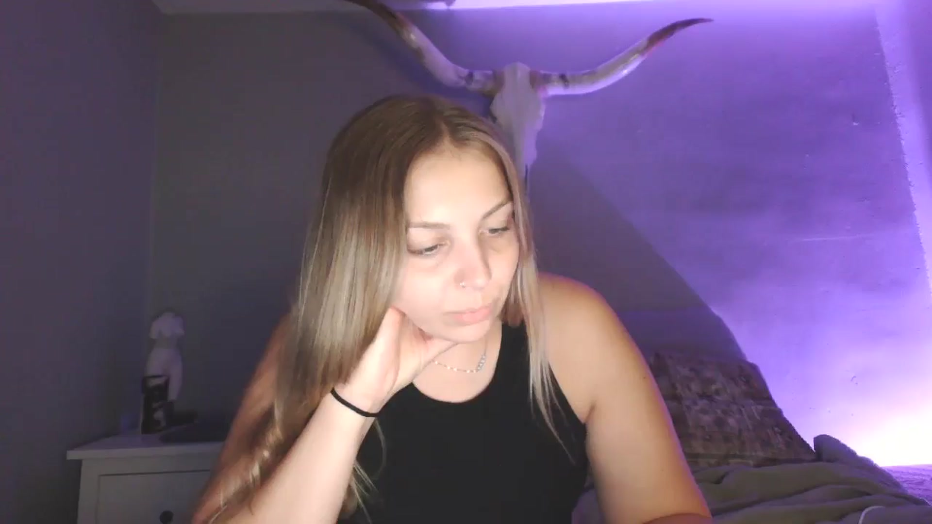 Gallery image thumbnail from Lovelyleah's myfreecams stream on, 09/06/2025, 23:42 image 7 of 20