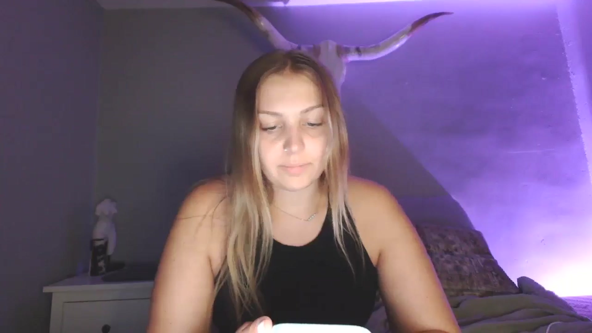 Gallery image thumbnail from Lovelyleah's myfreecams stream on, 09/06/2025, 23:42 image 9 of 20