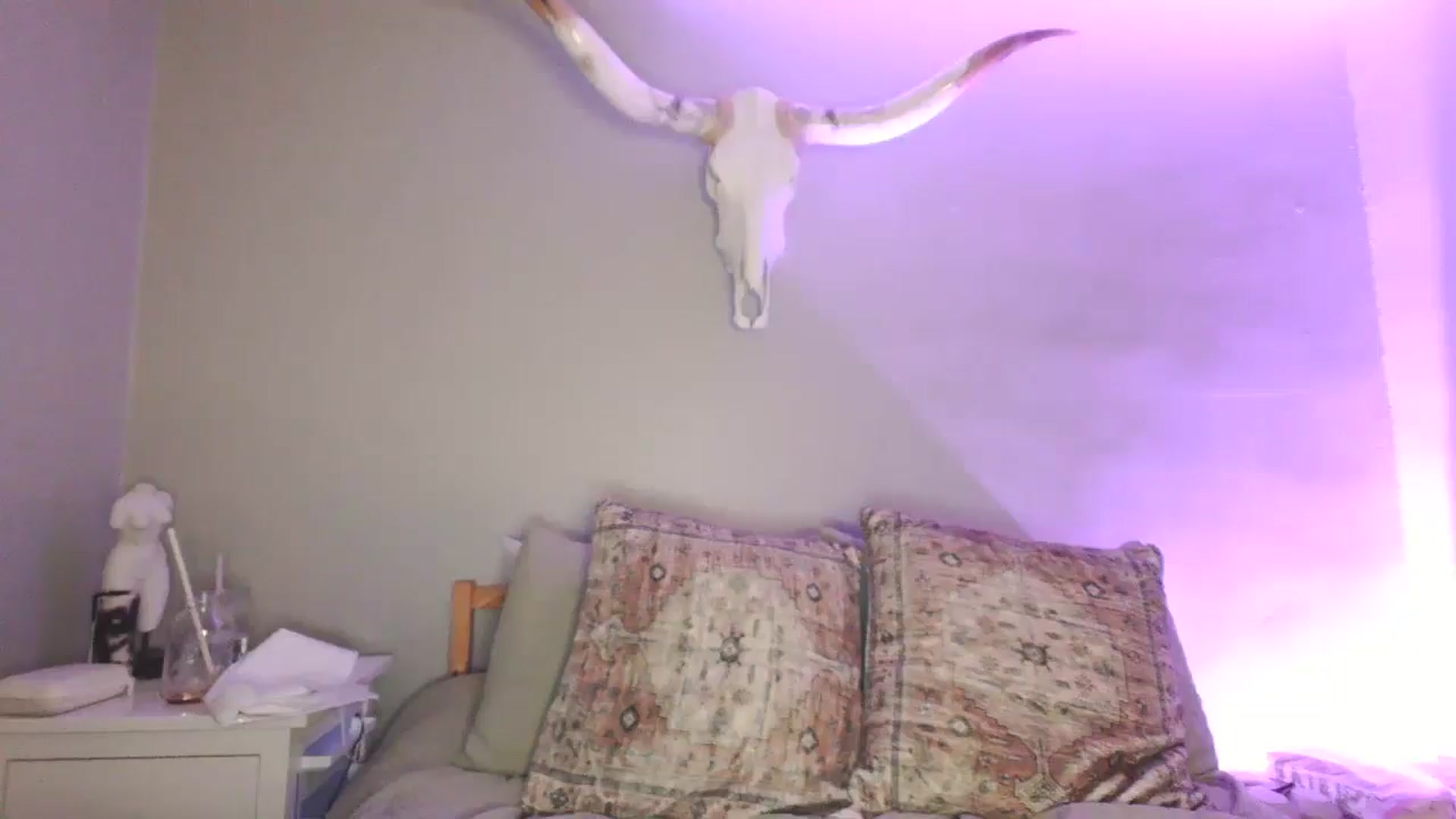 Gallery image thumbnail from Lovelyleah's myfreecams stream on, 09/18/2025, 17:56 image 5 of 20