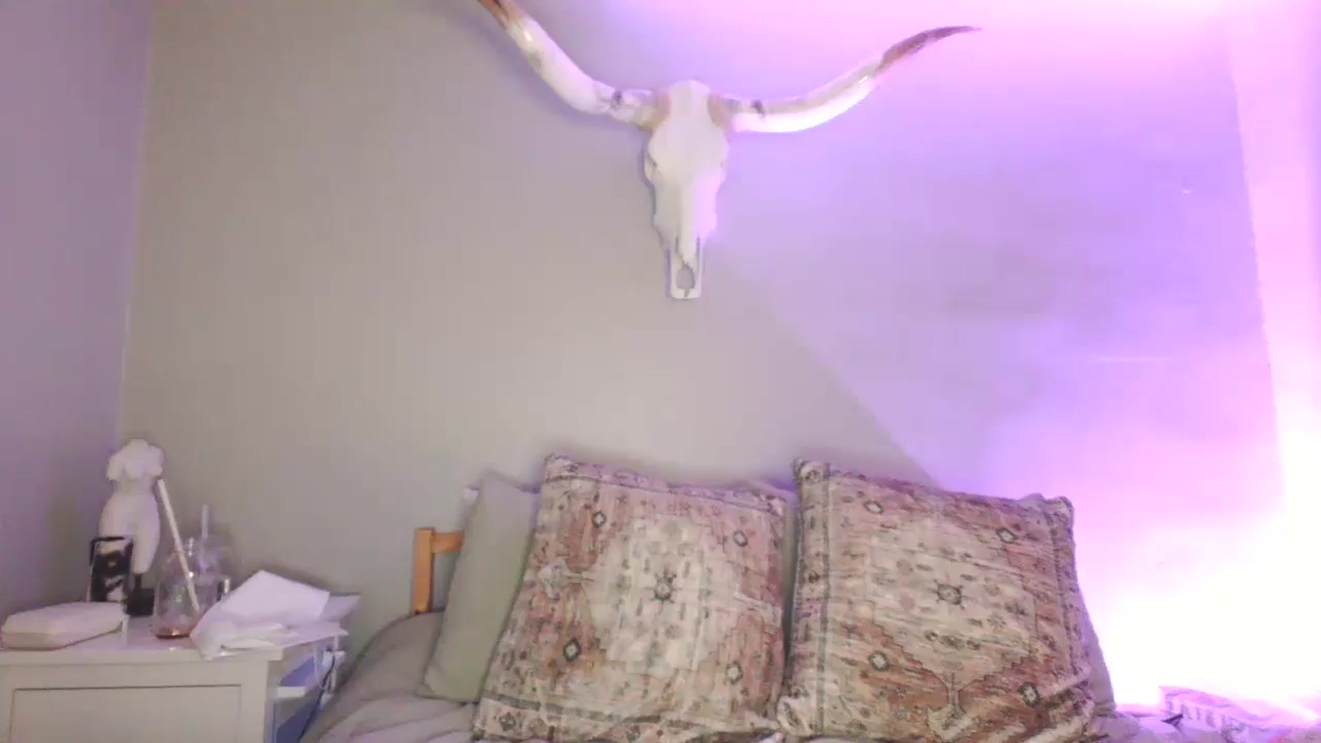 Gallery image thumbnail from Lovelyleah's myfreecams stream on, 09/18/2025, 17:56 image 6 of 20