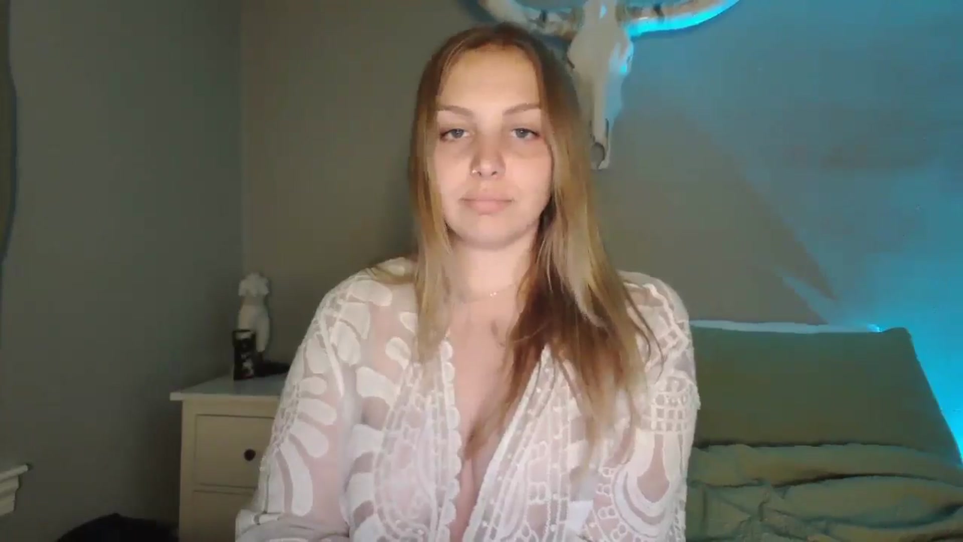Gallery image thumbnail from Lovelyleah's myfreecams stream on, 09/19/2025, 23:01 image 7 of 20