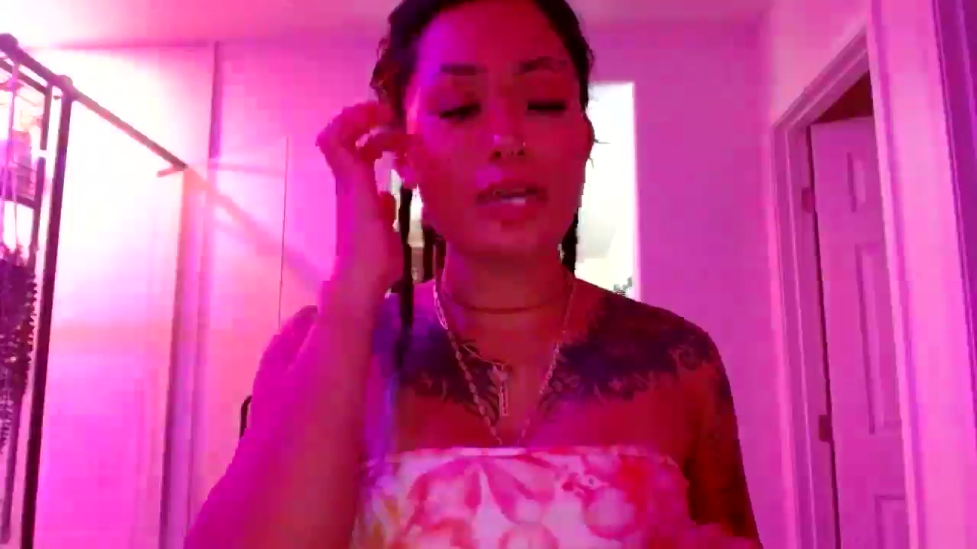 Gallery image thumbnail from Lovelyxmacii's myfreecams stream on, 07/15/2025, 07:44 image 20 of 20