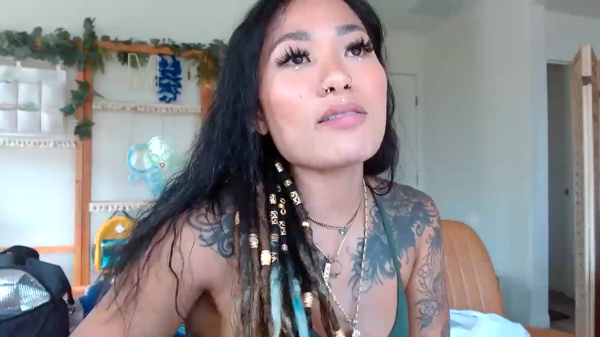 Gallery image thumbnail from Lovelyxmacii's myfreecams stream on, 07/17/2025, 24:01 image 12 of 20
