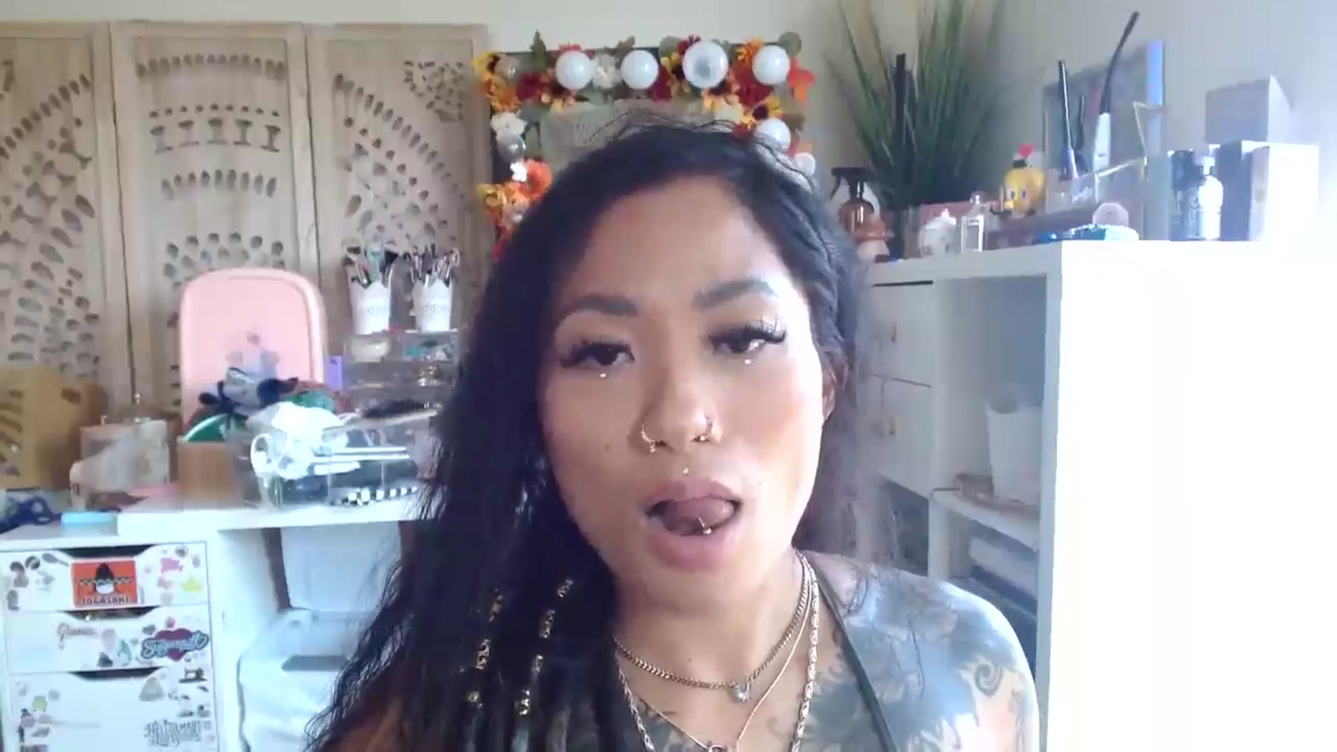 Gallery image thumbnail from Lovelyxmacii's myfreecams stream on, 07/17/2025, 24:01 image 3 of 20