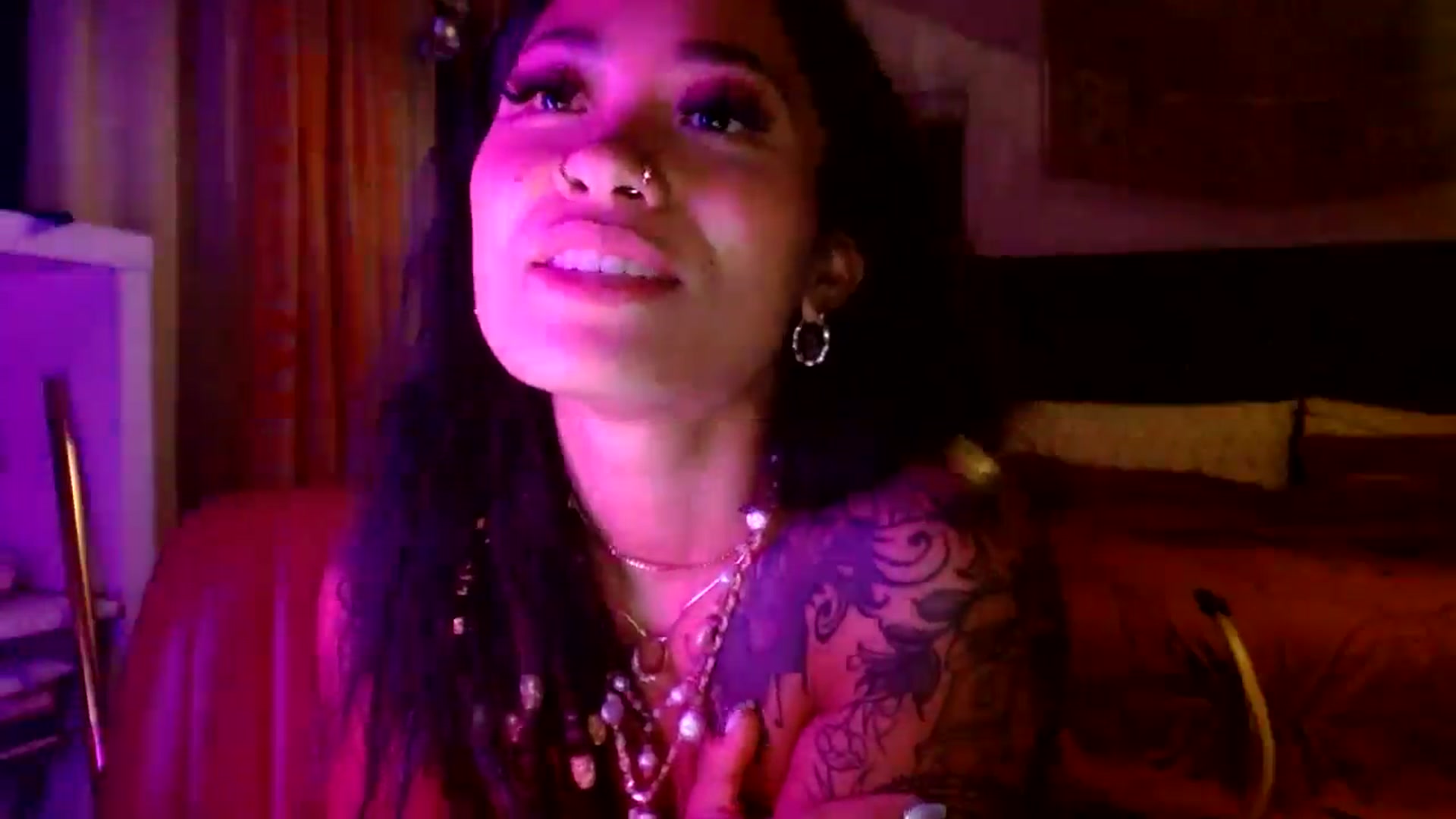 Gallery image thumbnail from Lovelyxmacii's myfreecams stream on, 07/21/2025, 08:53 image 10 of 20