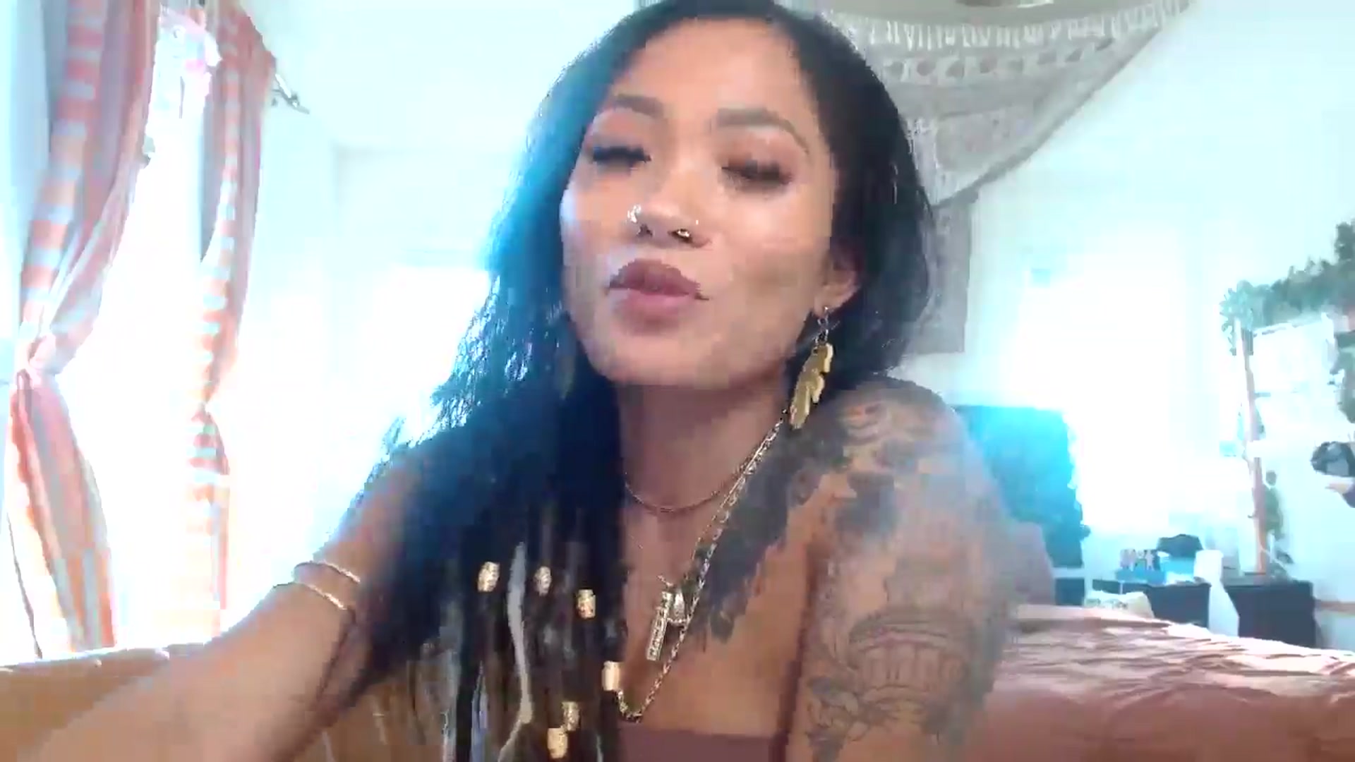 Gallery image thumbnail from Lovelyxmacii's myfreecams stream on, 07/25/2025, 24:00 image 19 of 20