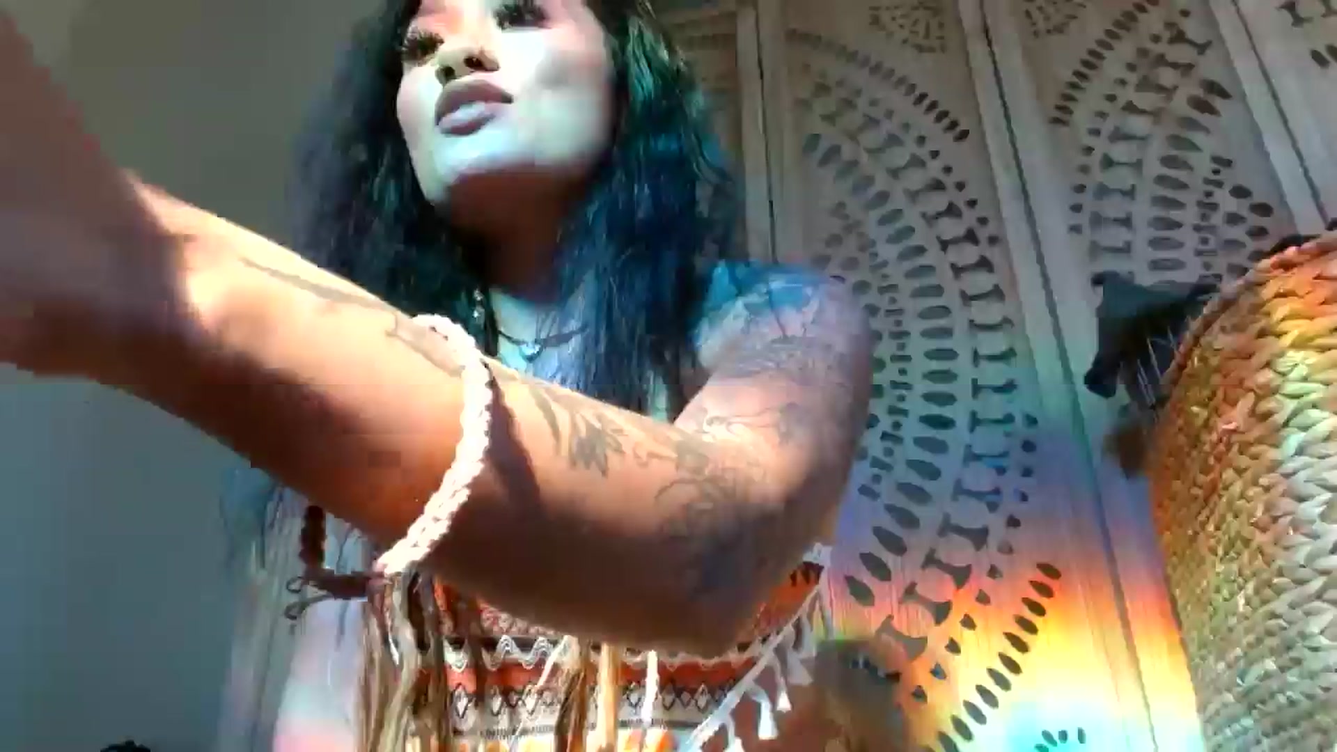 Gallery image thumbnail from Lovelyxmacii's myfreecams stream on, 07/25/2025, 24:54 image 10 of 20
