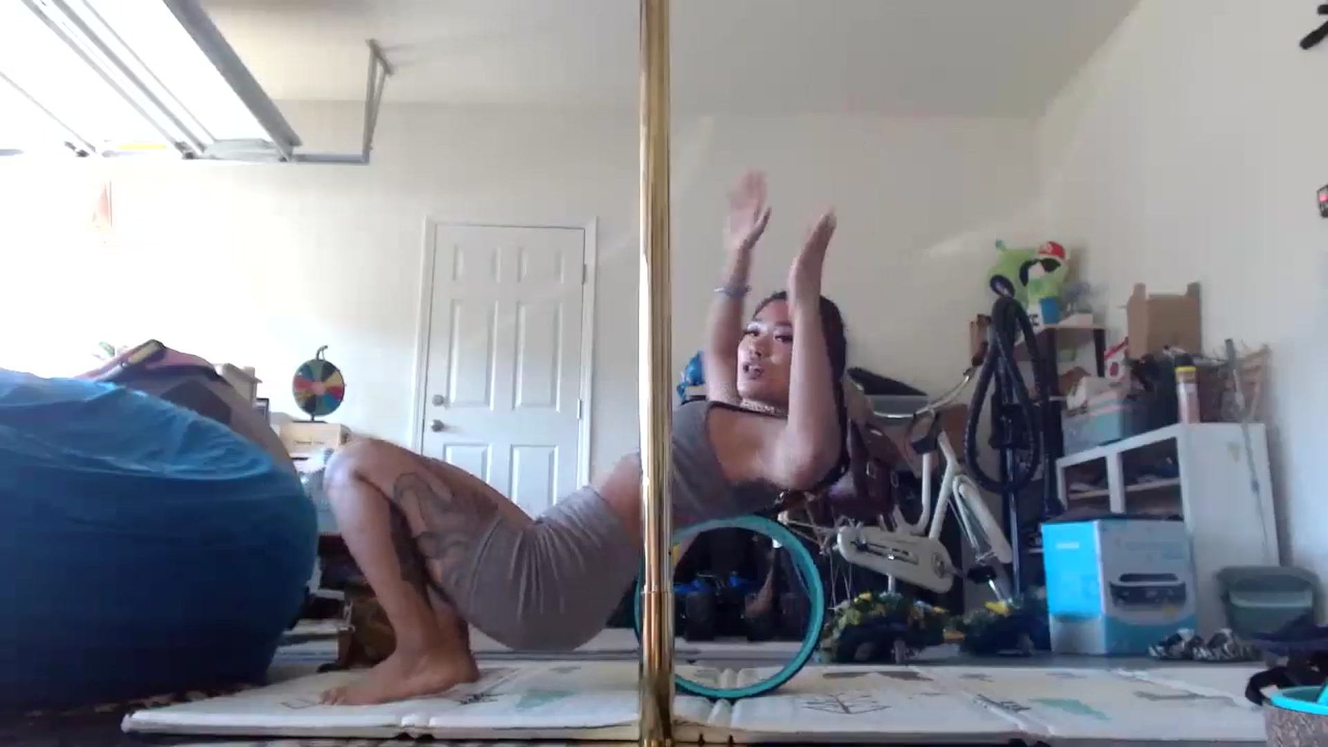 Gallery image thumbnail from Lovelyxmacii's myfreecams stream on, 07/27/2025, 02:43 image 8 of 20
