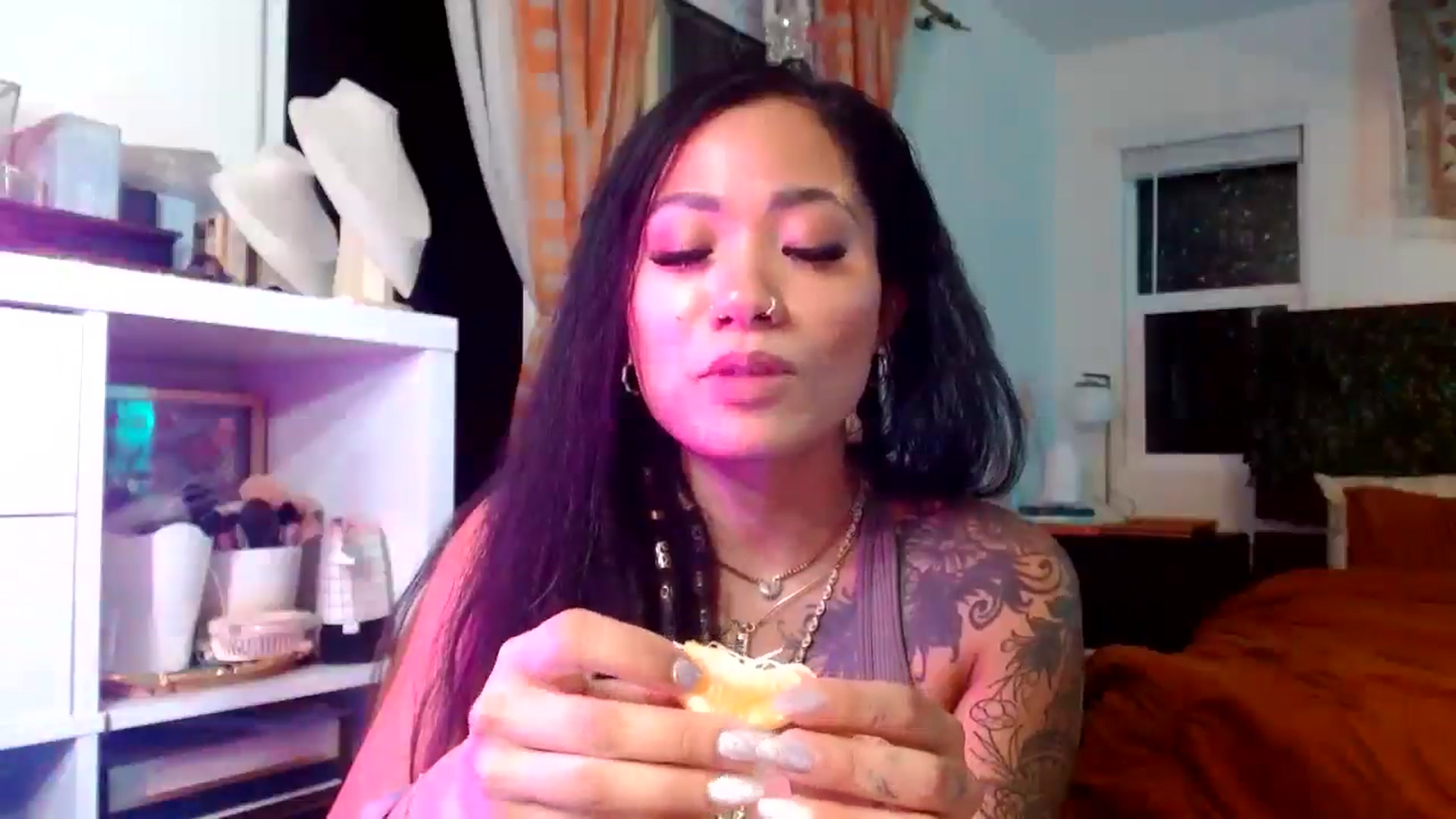 Gallery image thumbnail from Lovelyxmacii's myfreecams stream on, 07/29/2025, 08:18 image 13 of 20