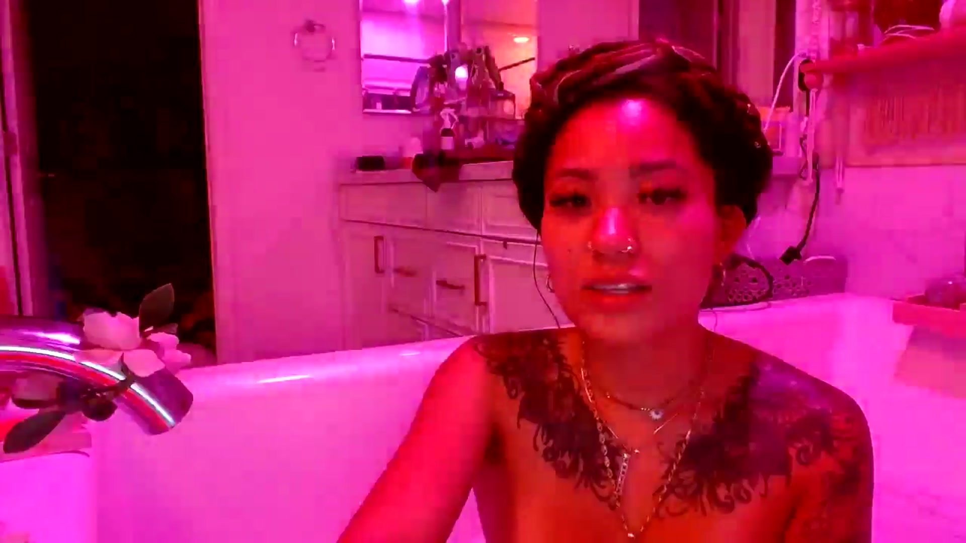 Gallery image thumbnail from Lovelyxmacii's myfreecams stream on, 07/29/2025, 09:50 image 16 of 20