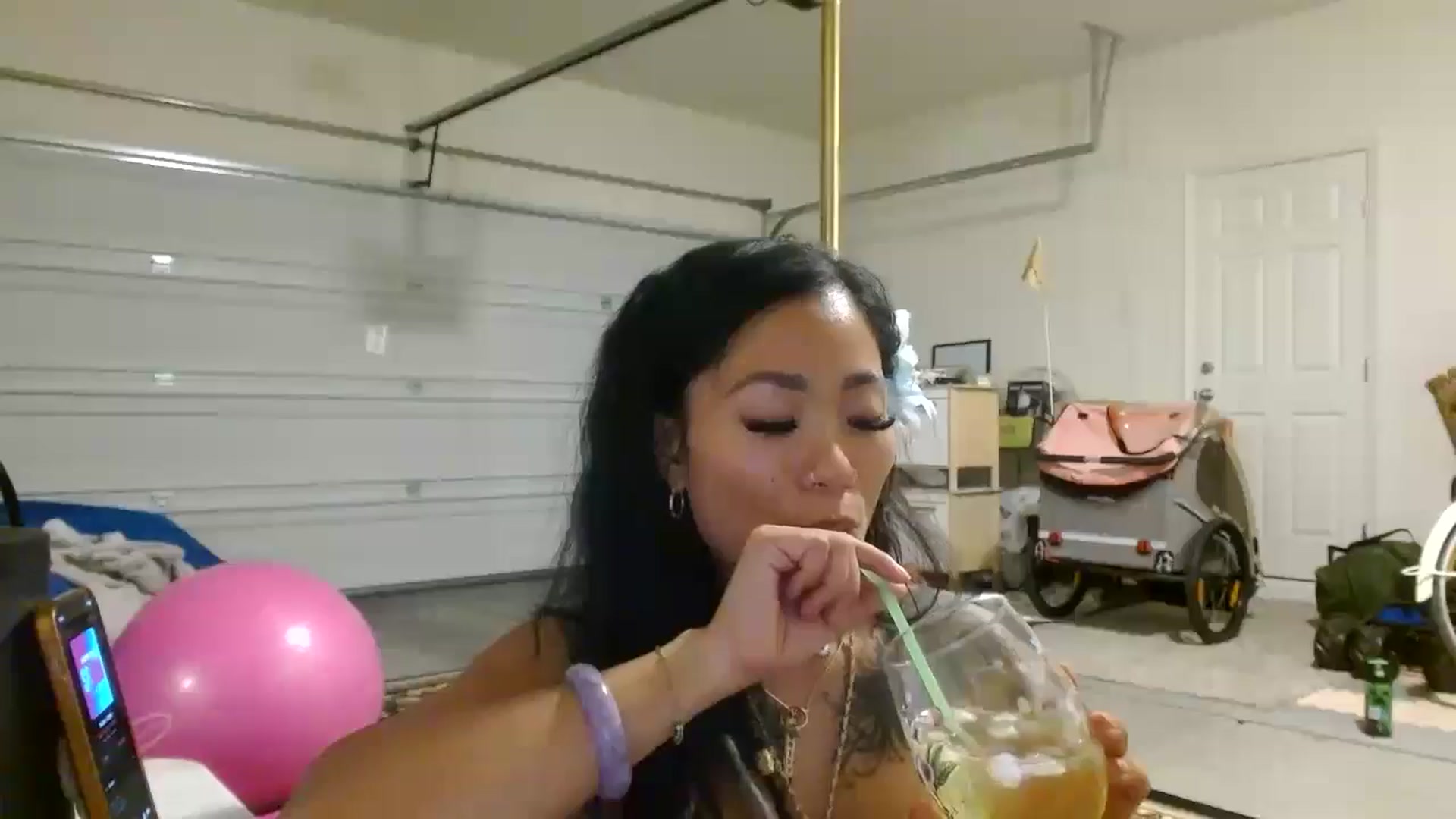 Gallery image thumbnail from Lovelyxmacii's myfreecams stream on, 07/30/2025, 08:33 image 10 of 20