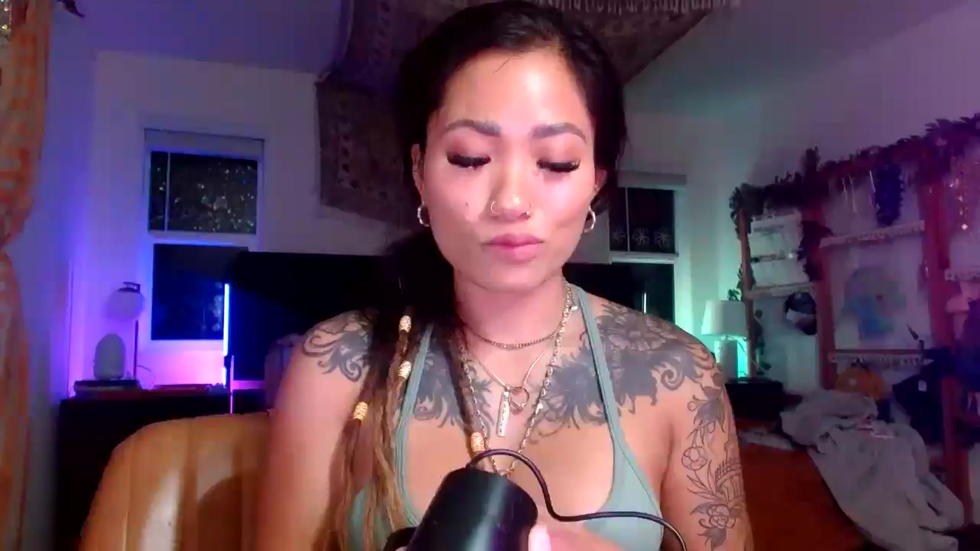 Gallery image thumbnail from Lovelyxmacii's myfreecams stream on, 07/31/2025, 06:33 image 3 of 20