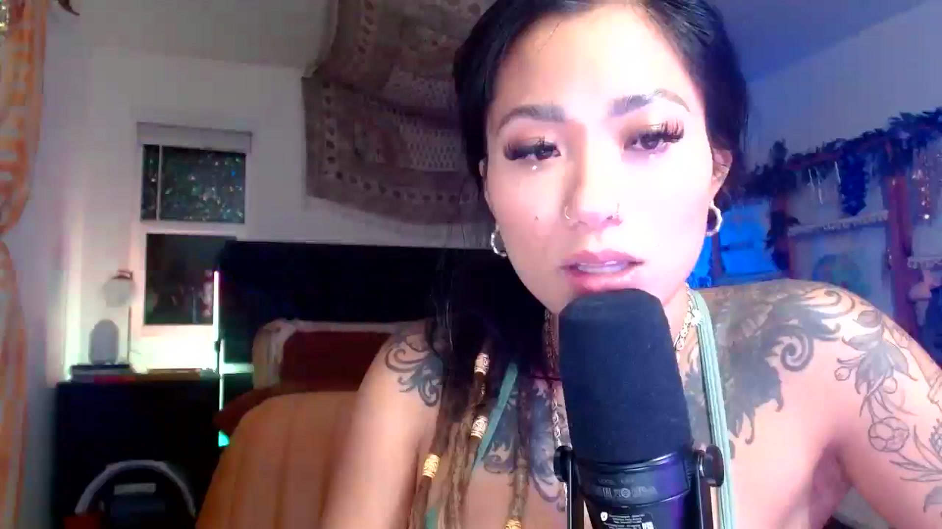 Gallery image thumbnail from Lovelyxmacii's myfreecams stream on, 07/31/2025, 06:33 image 2 of 20
