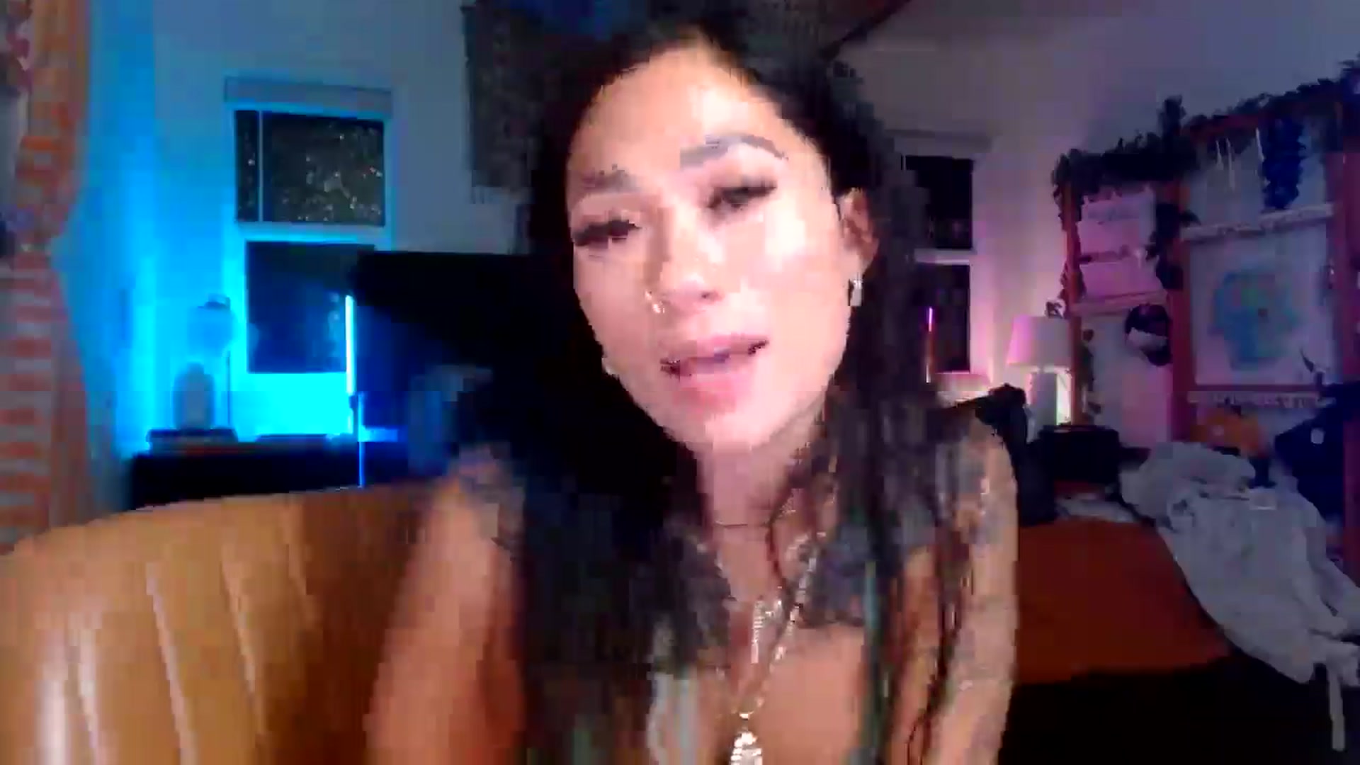 Gallery image thumbnail from Lovelyxmacii's myfreecams stream on, 07/31/2025, 07:06 image 16 of 20