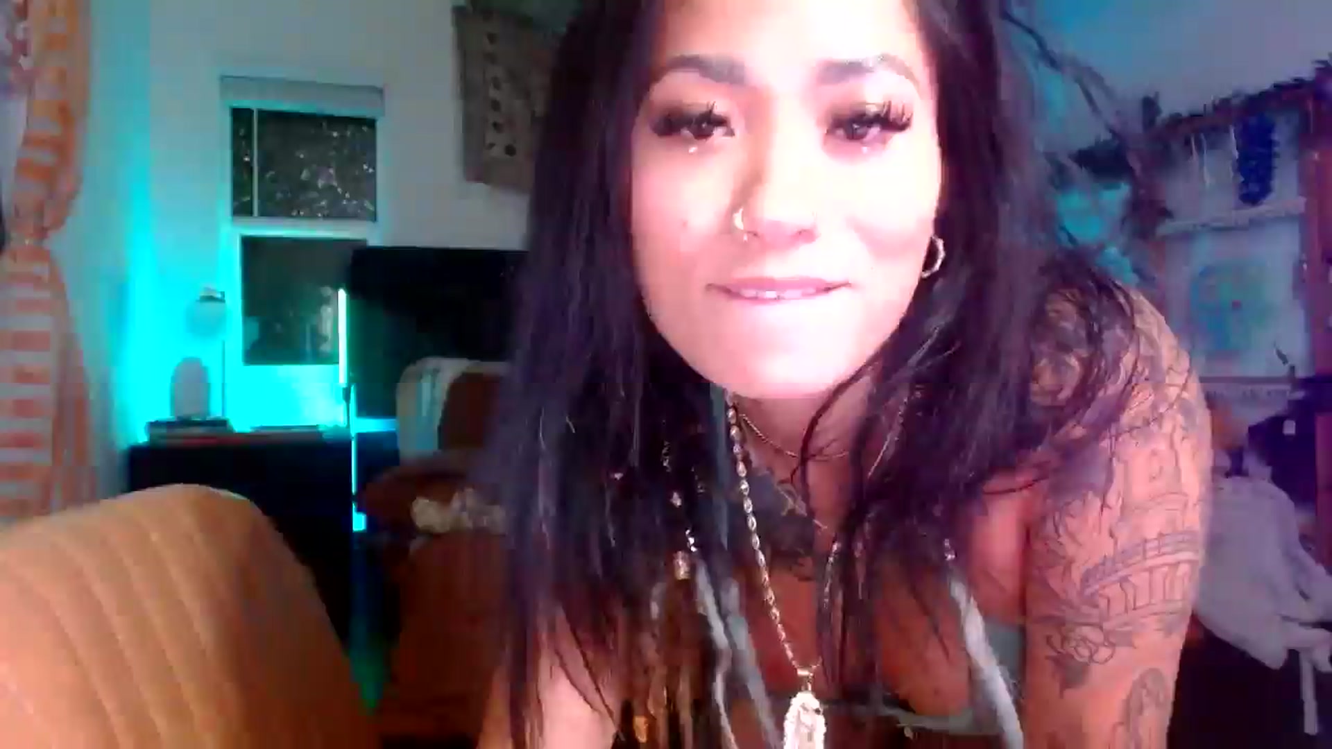 Gallery image thumbnail from Lovelyxmacii's myfreecams stream on, 07/31/2025, 07:06 image 10 of 20