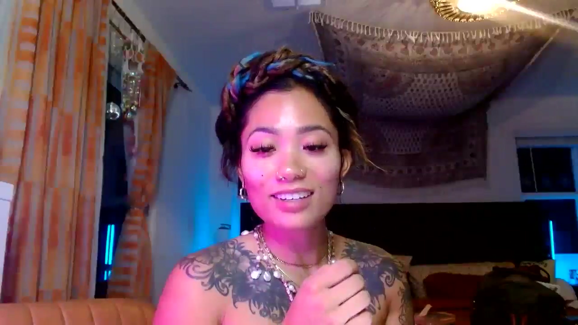 Gallery image thumbnail from Lovelyxmacii's myfreecams stream on, 08/02/2025, 09:39 image 9 of 20
