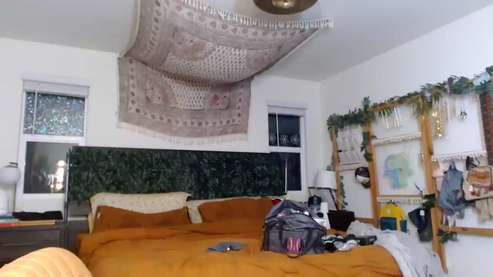 Gallery image thumbnail from Lovelyxmacii's myfreecams stream on, 08/03/2025, 04:34 image 6 of 20