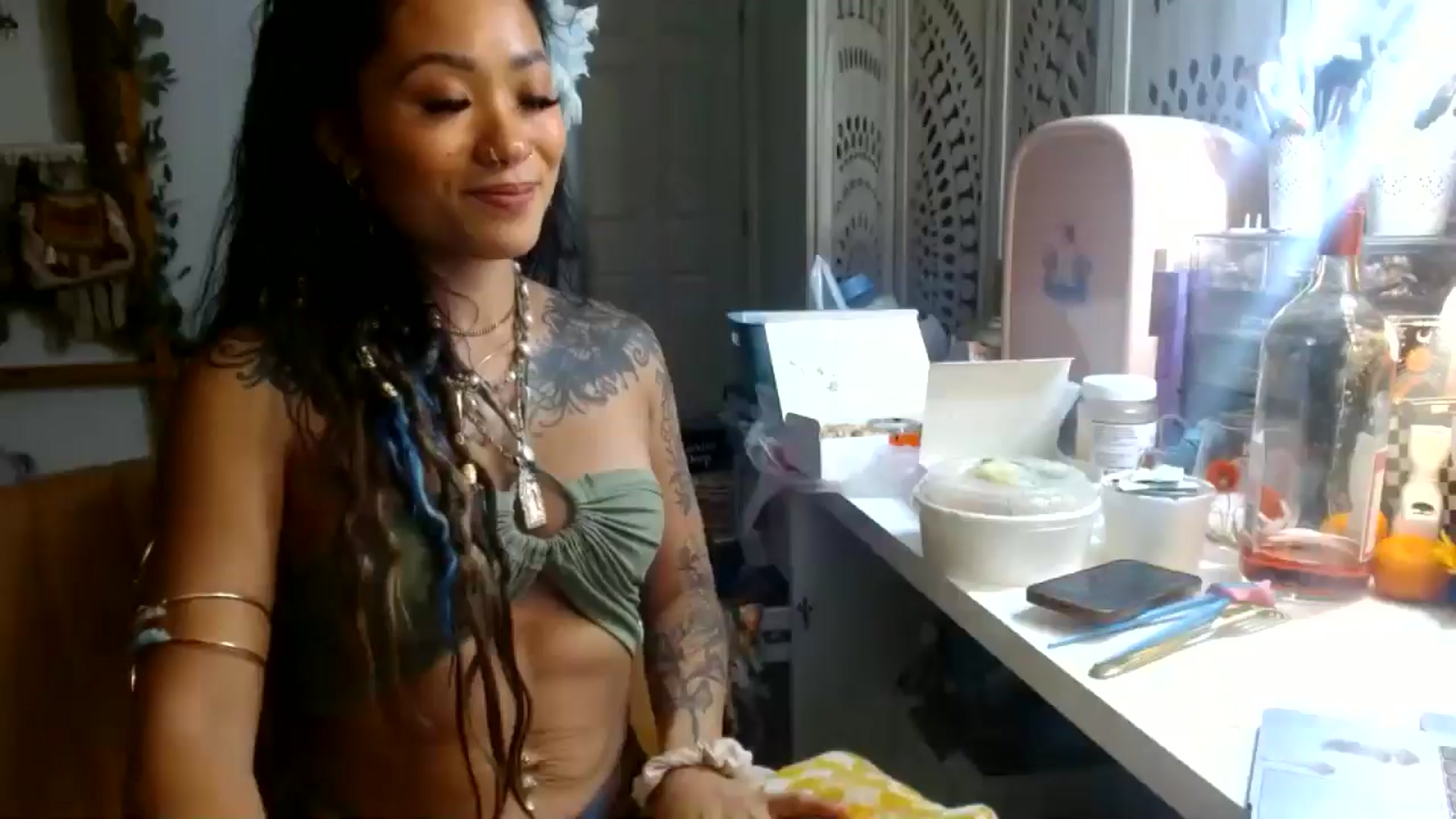 Gallery image thumbnail from Lovelyxmacii's myfreecams stream on, 08/03/2025, 04:34 image 7 of 20