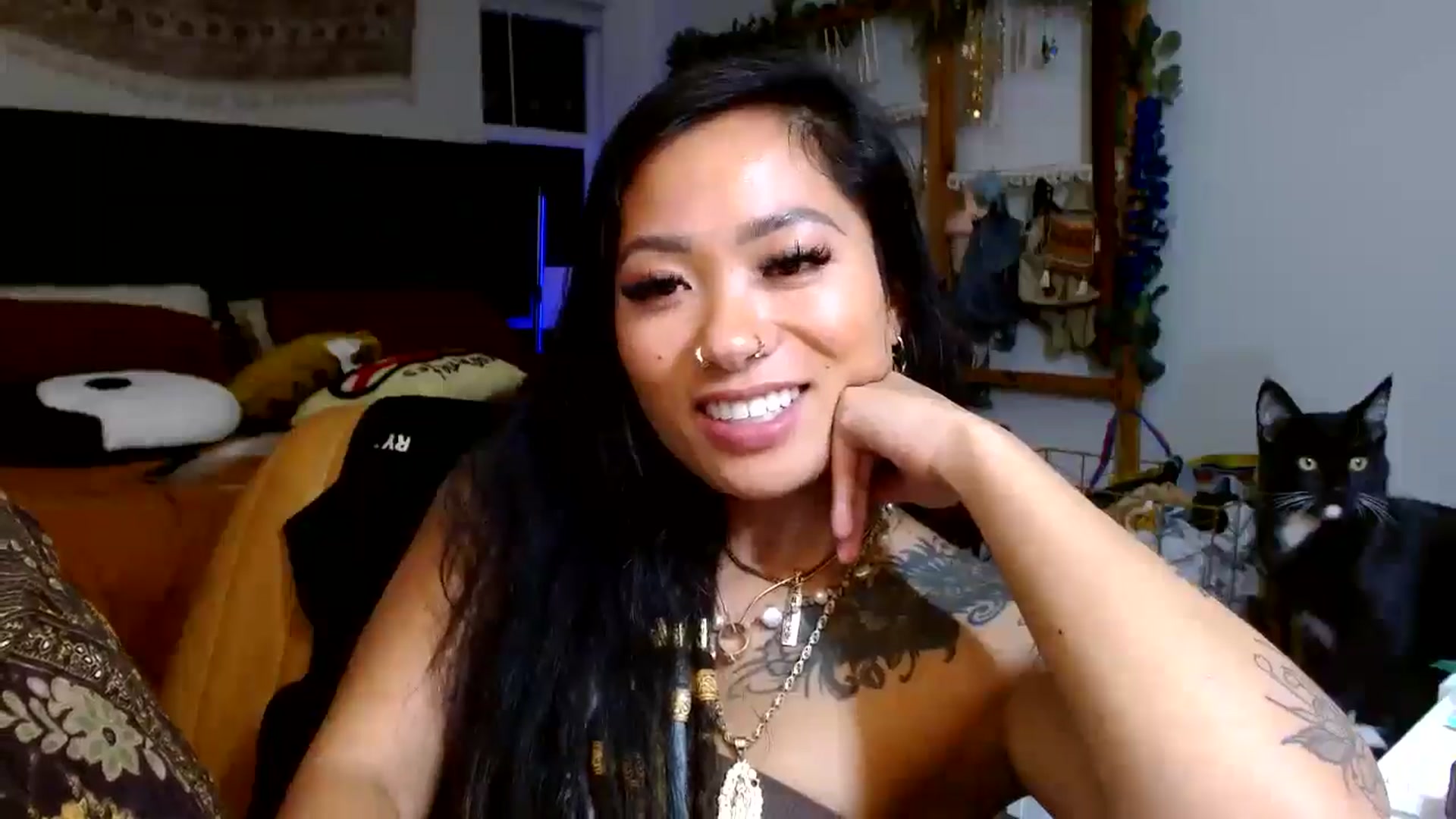 Gallery image thumbnail from Lovelyxmacii's myfreecams stream on, 08/15/2025, 08:47 image 9 of 20