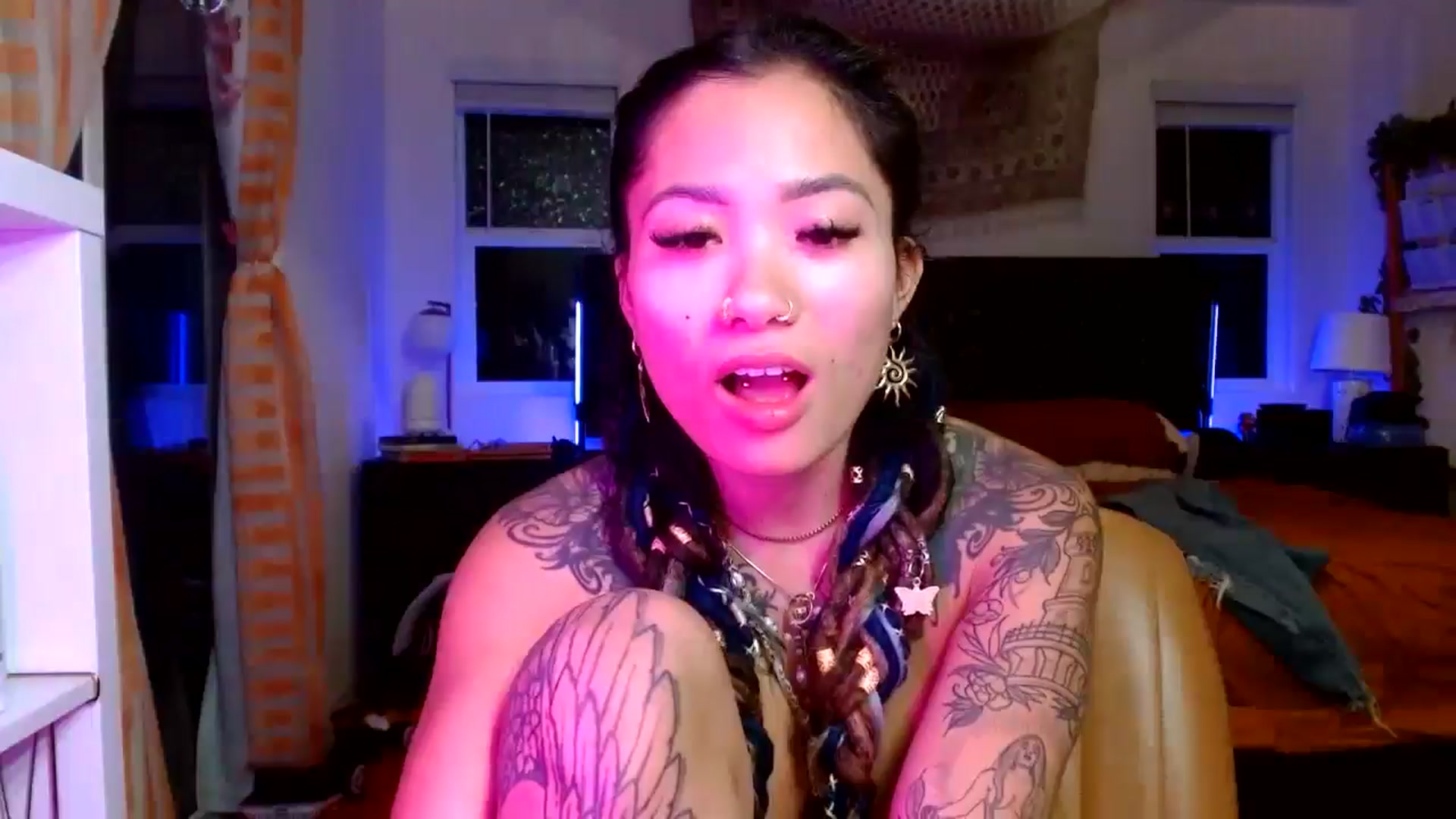 Gallery image thumbnail from Lovelyxmacii's myfreecams stream on, 08/17/2025, 08:33 image 6 of 20