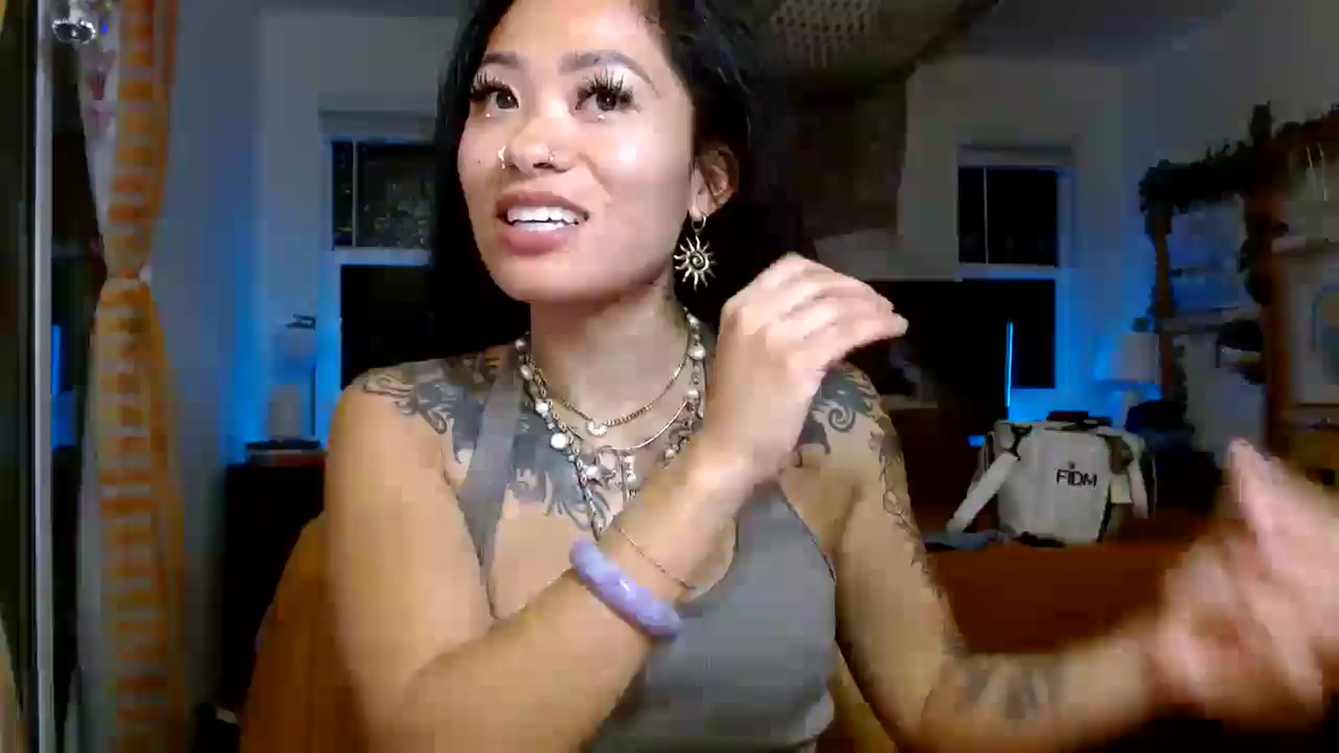 Gallery image thumbnail from Lovelyxmacii's myfreecams stream on, 08/18/2025, 04:32 image 7 of 20