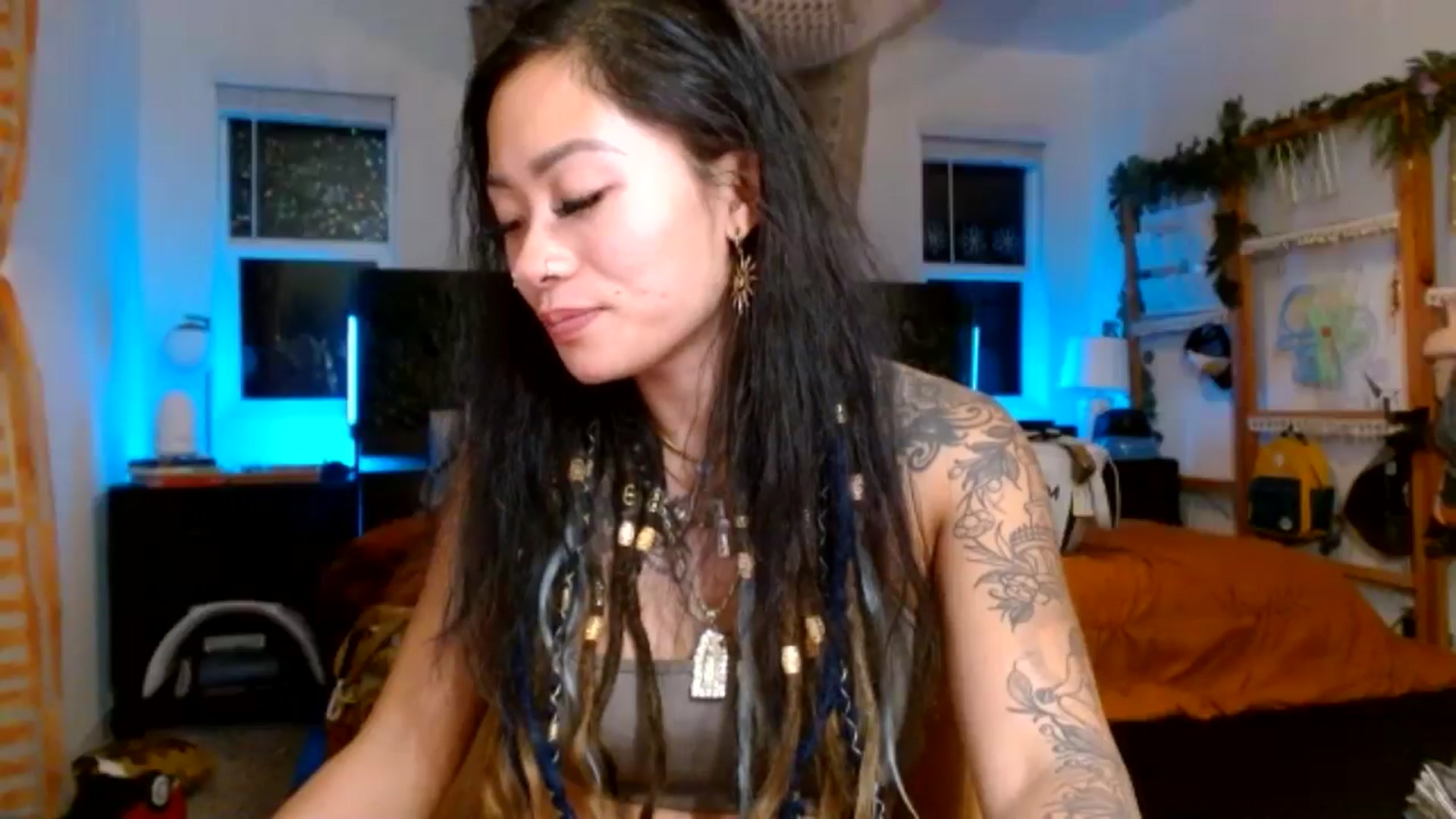 Gallery image thumbnail from Lovelyxmacii's myfreecams stream on, 08/18/2025, 04:32 image 17 of 20