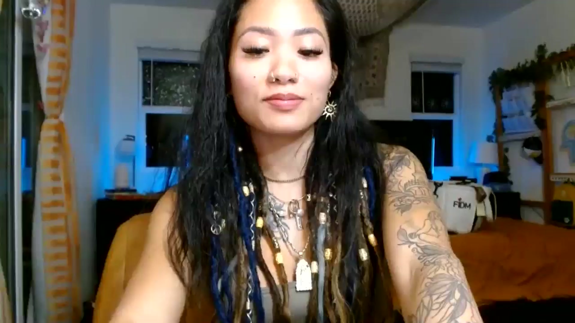 Gallery image thumbnail from Lovelyxmacii's myfreecams stream on, 08/18/2025, 04:32 image 5 of 20