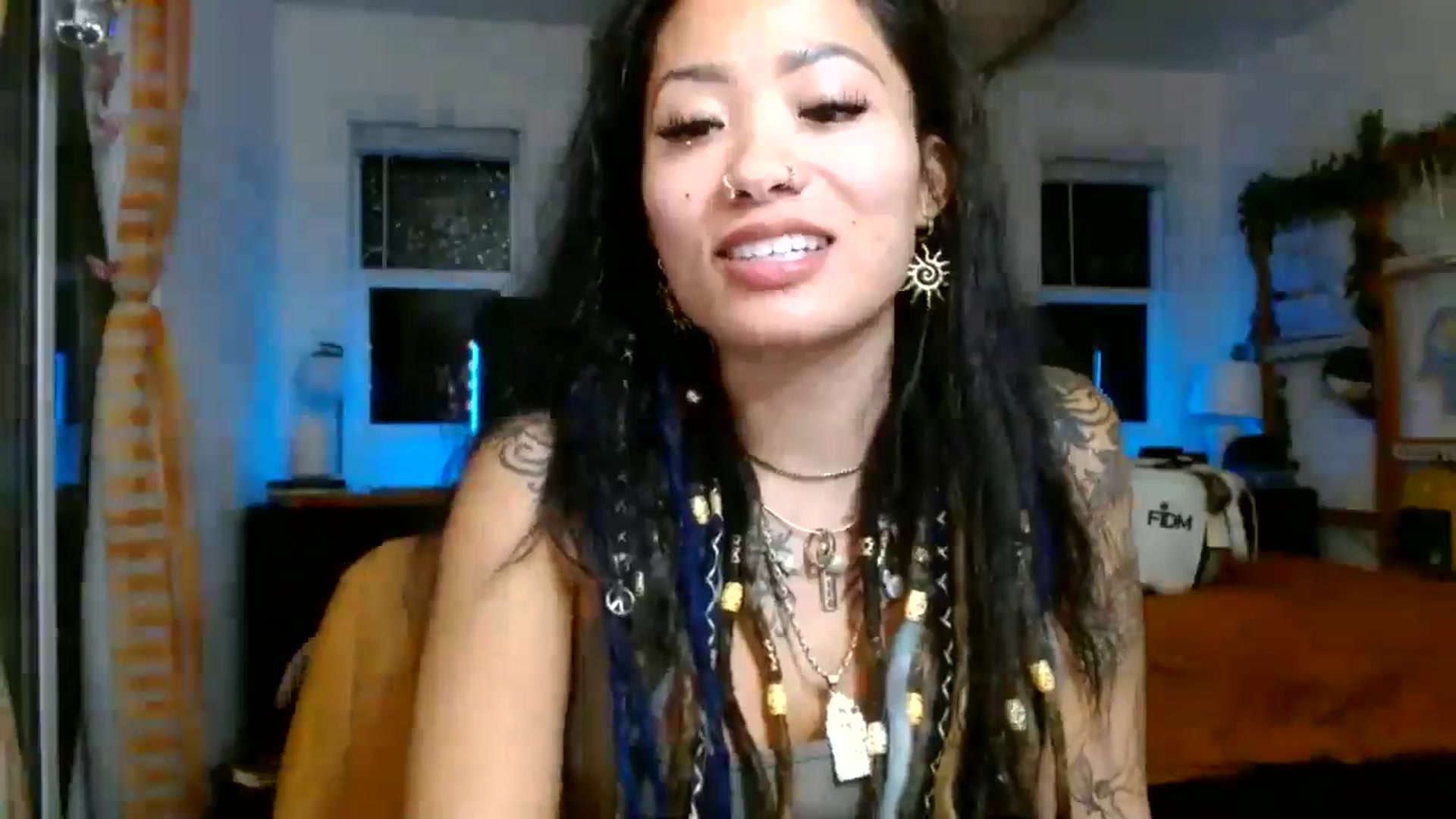 Gallery image thumbnail from Lovelyxmacii's myfreecams stream on, 08/18/2025, 04:32 image 4 of 20