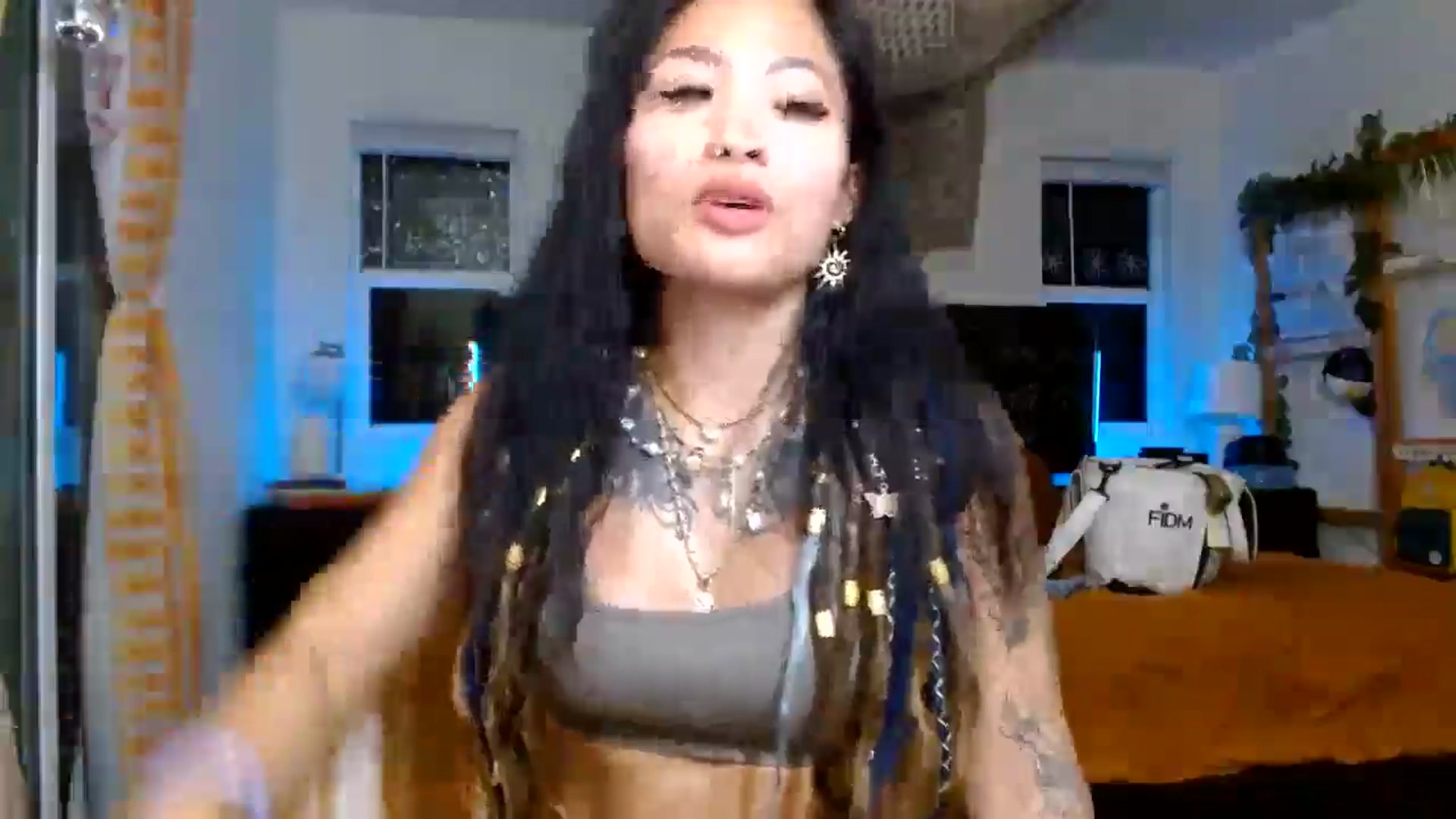 Gallery image thumbnail from Lovelyxmacii's myfreecams stream on, 08/18/2025, 04:32 image 10 of 20