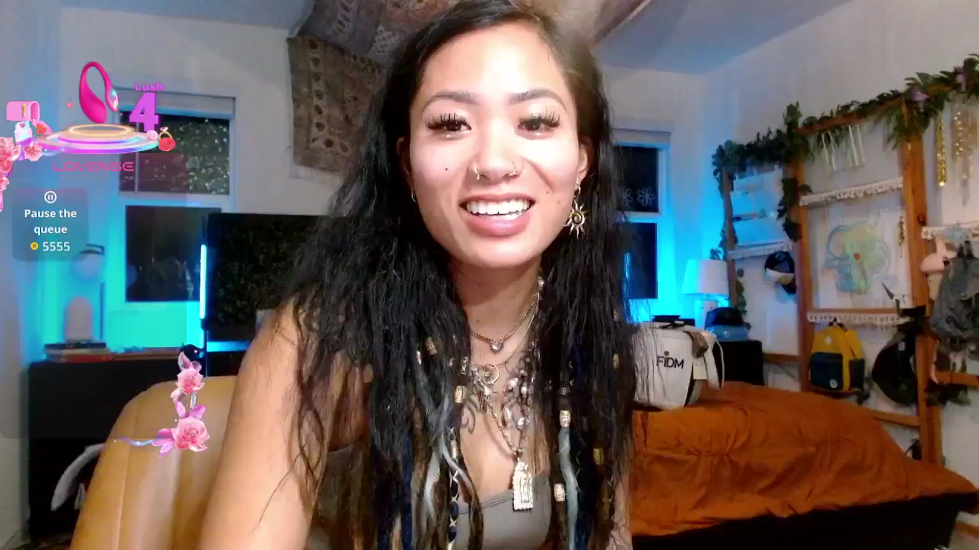 Gallery image thumbnail from Lovelyxmacii's myfreecams stream on, 08/18/2025, 05:46 image 10 of 20