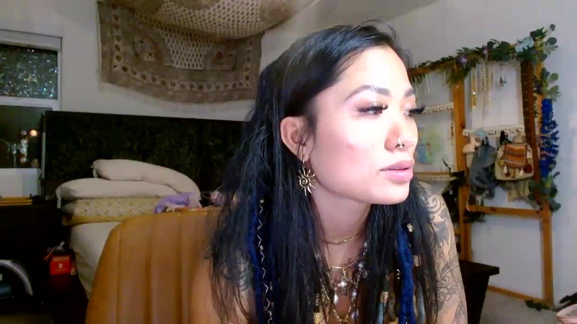 Gallery image thumbnail from Lovelyxmacii's myfreecams stream on, 08/19/2025, 09:07 image 20 of 20