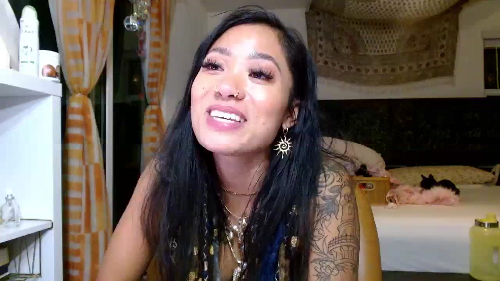 Gallery image thumbnail from Lovelyxmacii's myfreecams stream on, 08/19/2025, 09:31 image 13 of 20