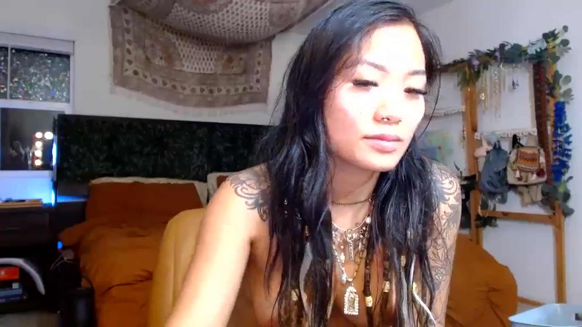 Gallery image thumbnail from Lovelyxmacii's myfreecams stream on, 08/28/2025, 07:41 image 4 of 20