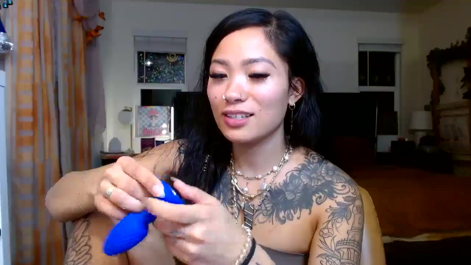 Gallery image thumbnail from Lovelyxmacii's myfreecams stream on, 11/28/2025, 02:55 image 12 of 20