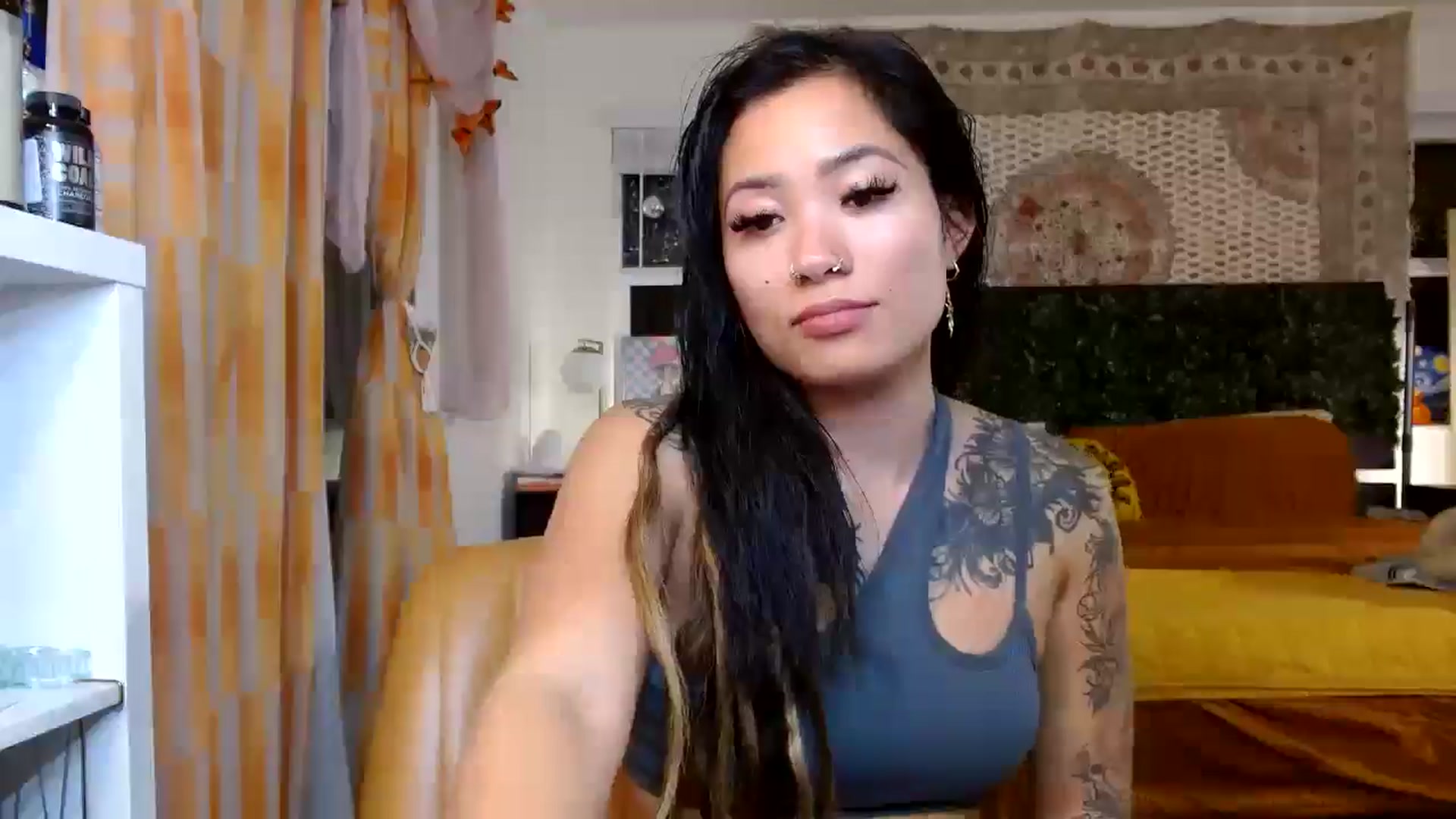 Gallery image thumbnail from Lovelyxmacii's myfreecams stream on, 12/17/2025, 04:56 image 10 of 20