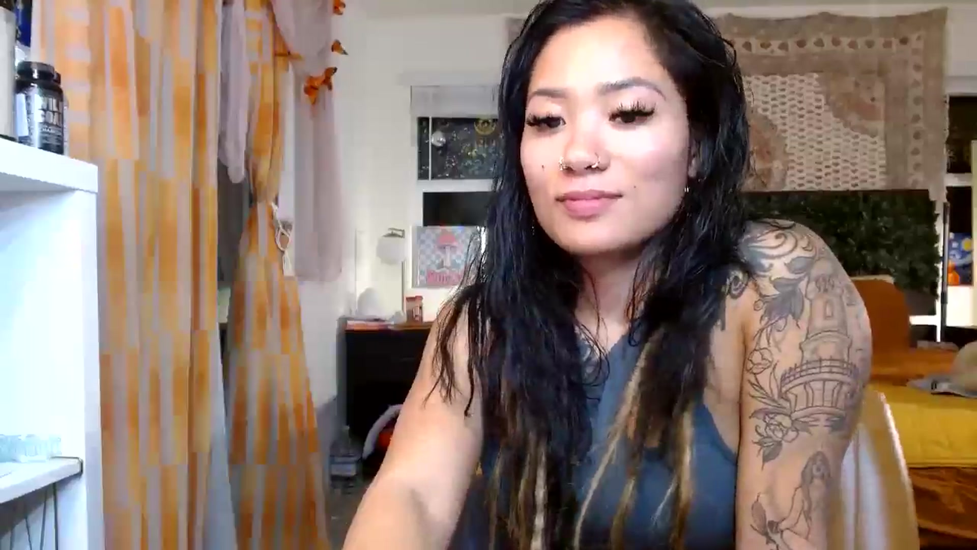 Gallery image thumbnail from Lovelyxmacii's myfreecams stream on, 12/17/2025, 04:56 image 6 of 20