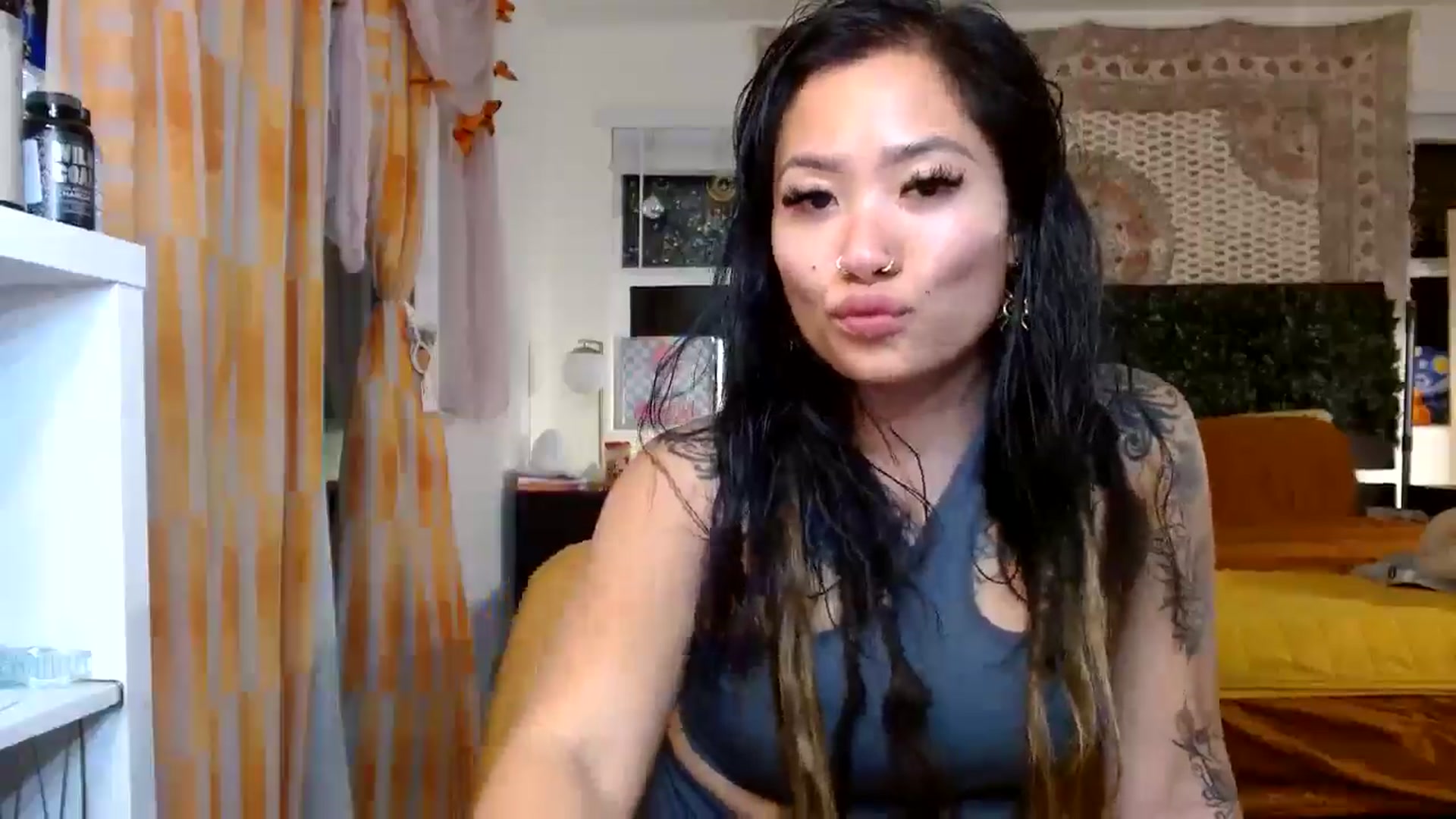 Gallery image thumbnail from Lovelyxmacii's myfreecams stream on, 12/17/2025, 04:56 image 8 of 20