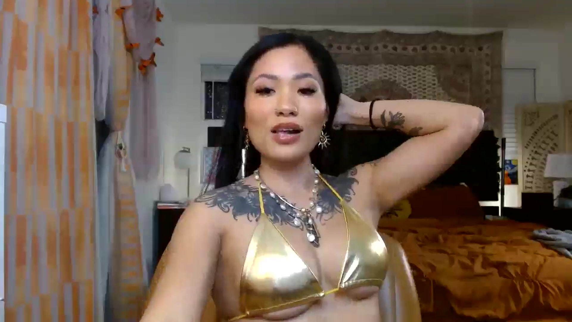 Gallery image thumbnail from Lovelyxmacii's myfreecams stream on, 12/27/2025, 05:53 image 12 of 20
