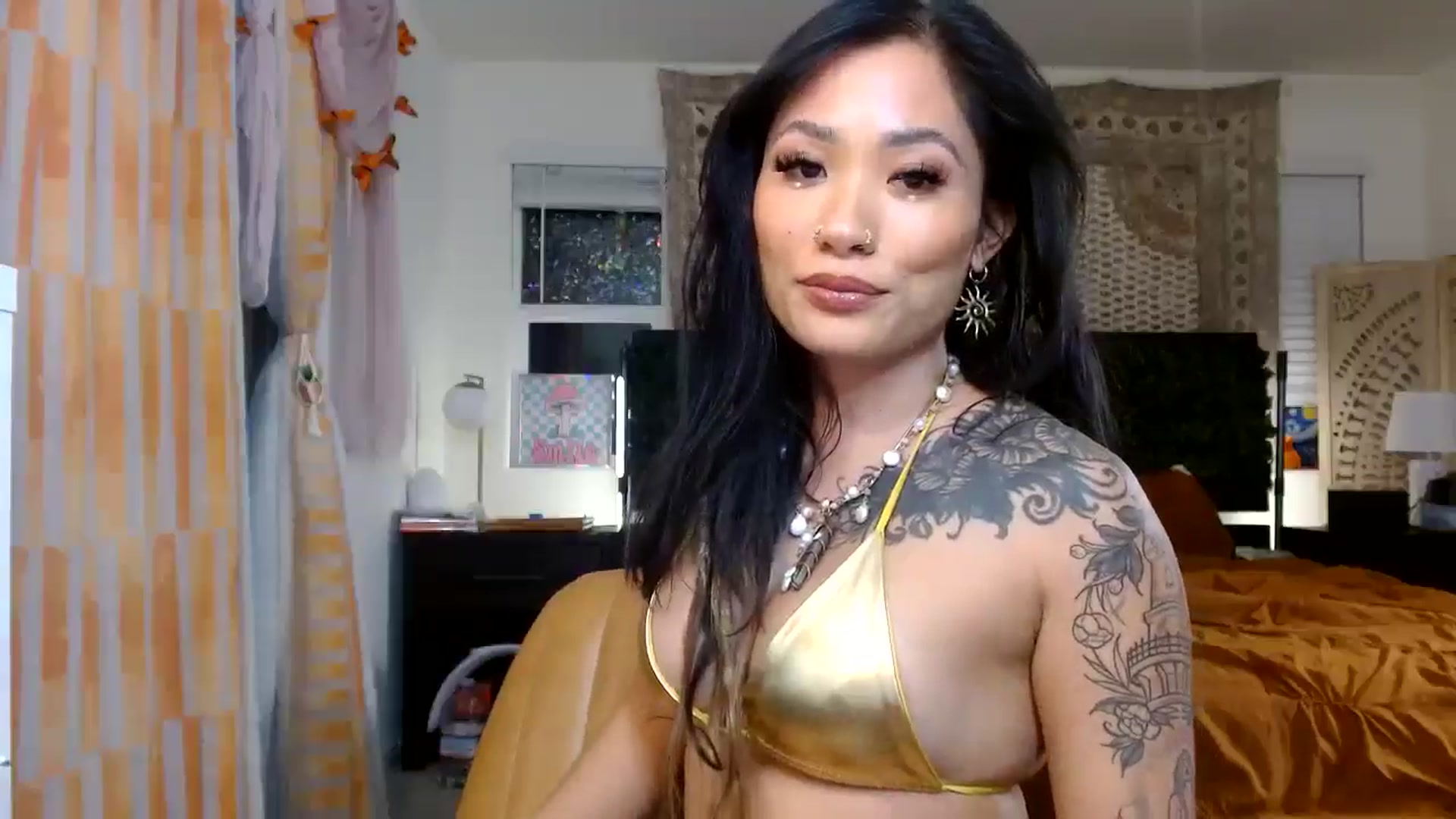 Gallery image thumbnail from Lovelyxmacii's myfreecams stream on, 12/27/2025, 05:53 image 9 of 20