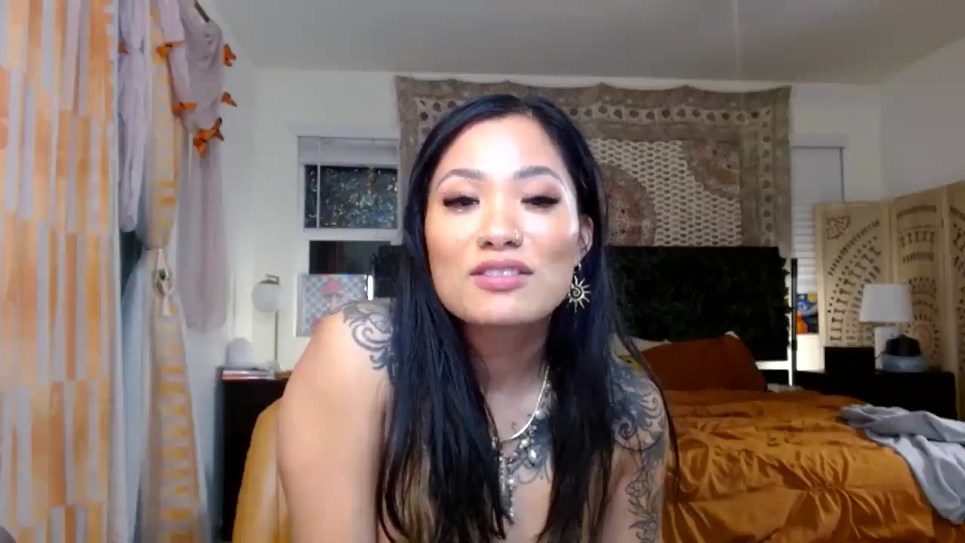 Gallery image thumbnail from Lovelyxmacii's myfreecams stream on, 12/27/2025, 08:05 image 9 of 20