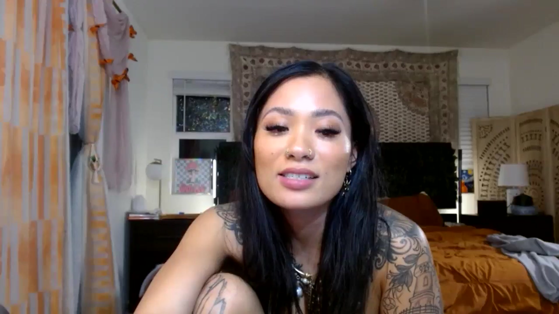 Gallery image thumbnail from Lovelyxmacii's myfreecams stream on, 12/27/2025, 08:05 image 12 of 20
