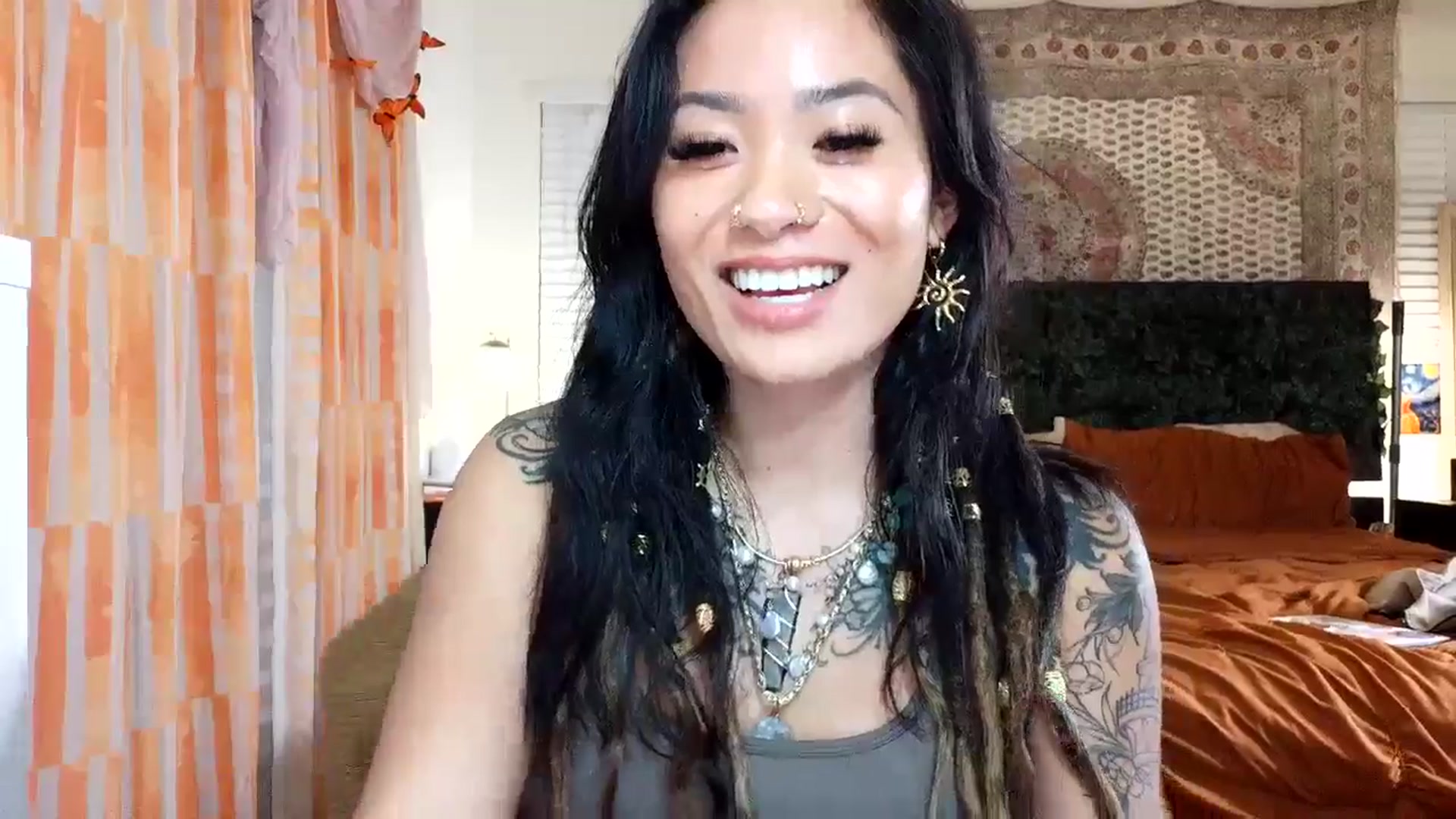 Gallery image thumbnail from Lovelyxmacii's myfreecams stream on, 01/02/2026, 04:40 image 2 of 20